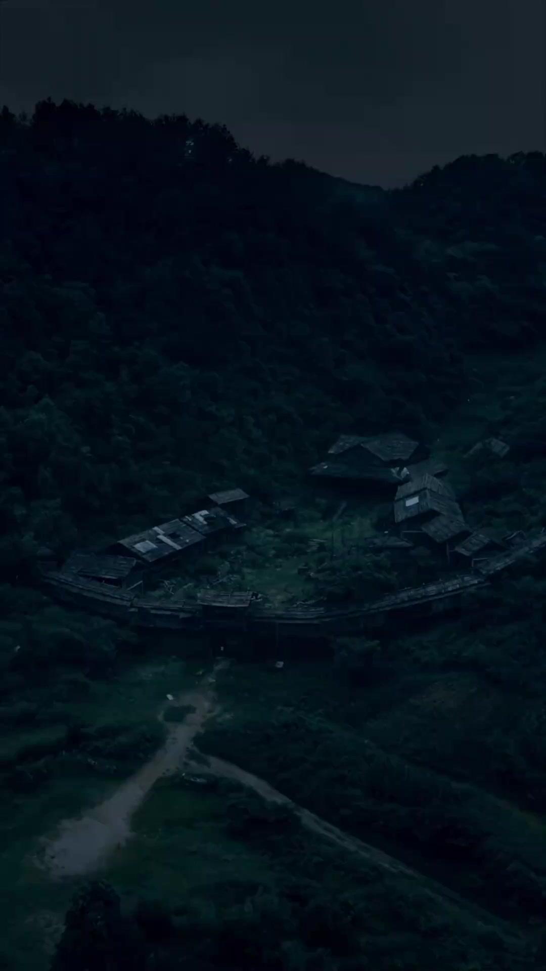 (Doblado) Rocío, jefa y mamá por accidente