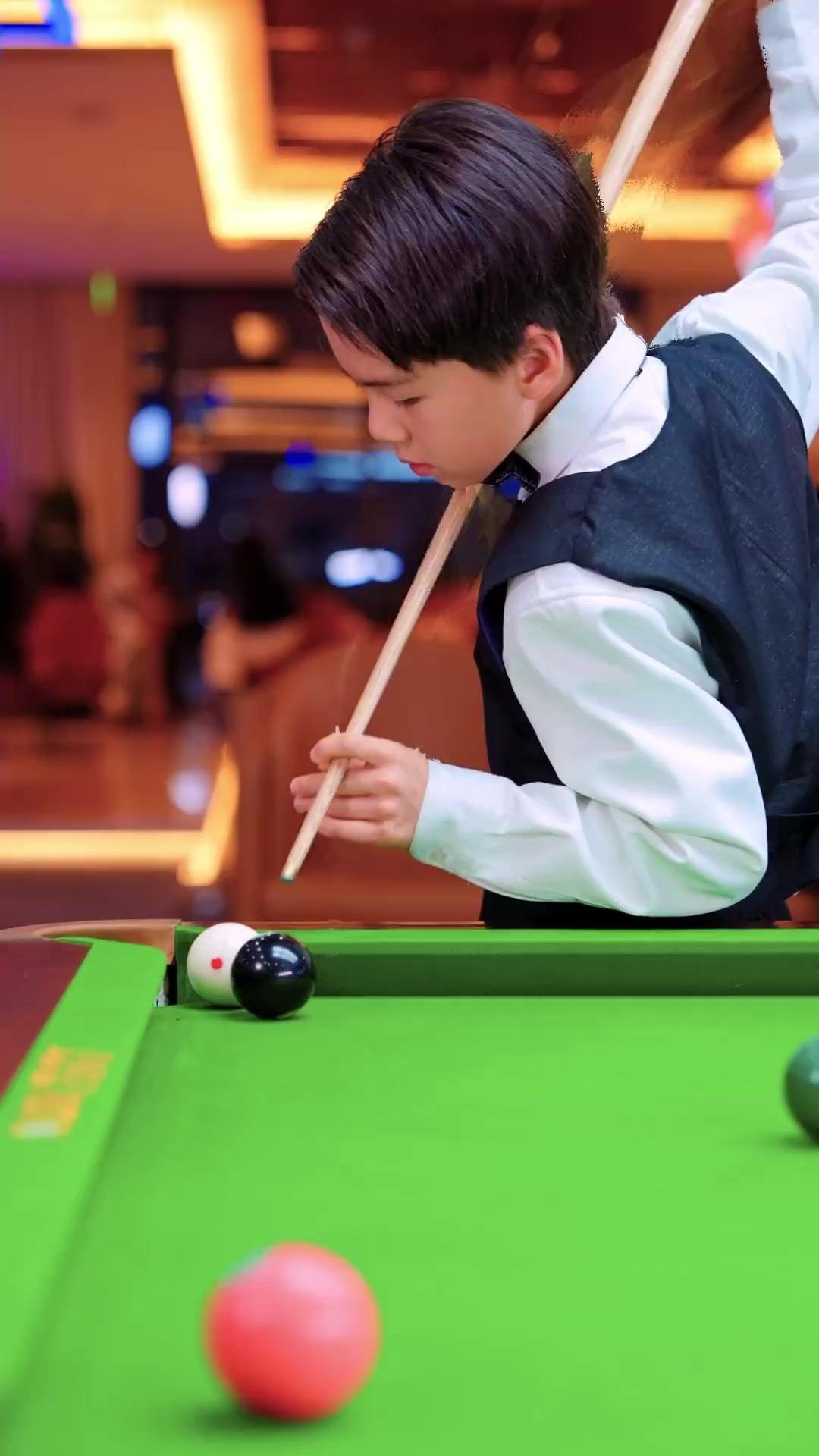 (Doublage)LE PETIT GÉNIE DU BILLARD