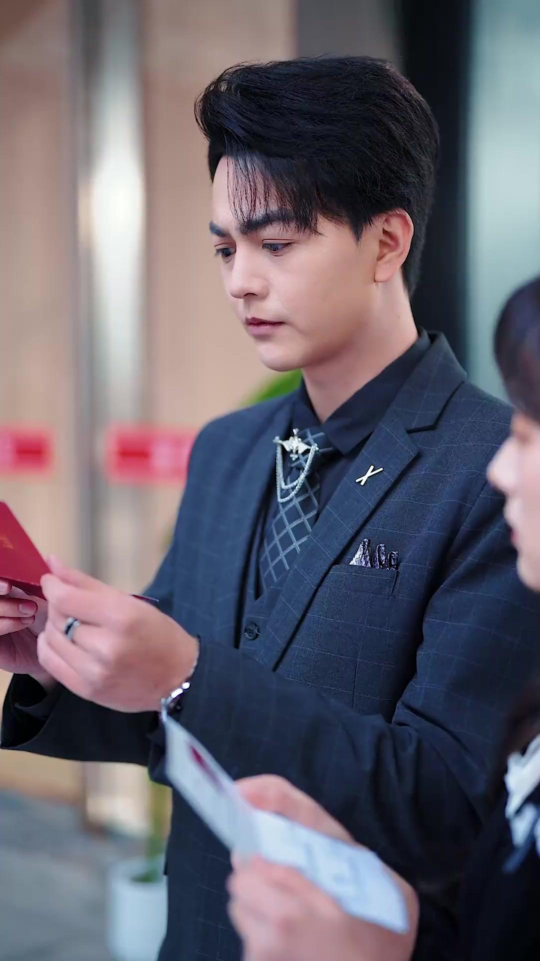 Sweet Chaos of a Hasty I Do's