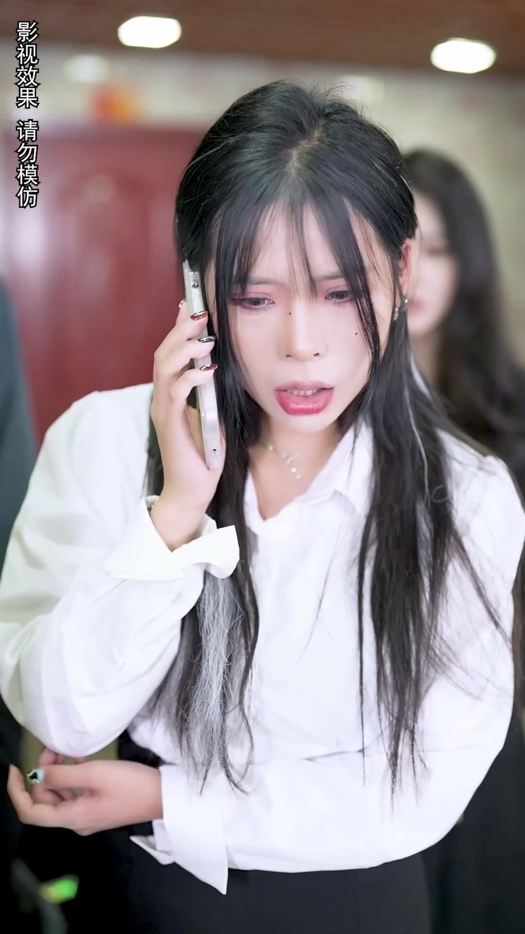 Okulda Fırtınalar Estiren Ben