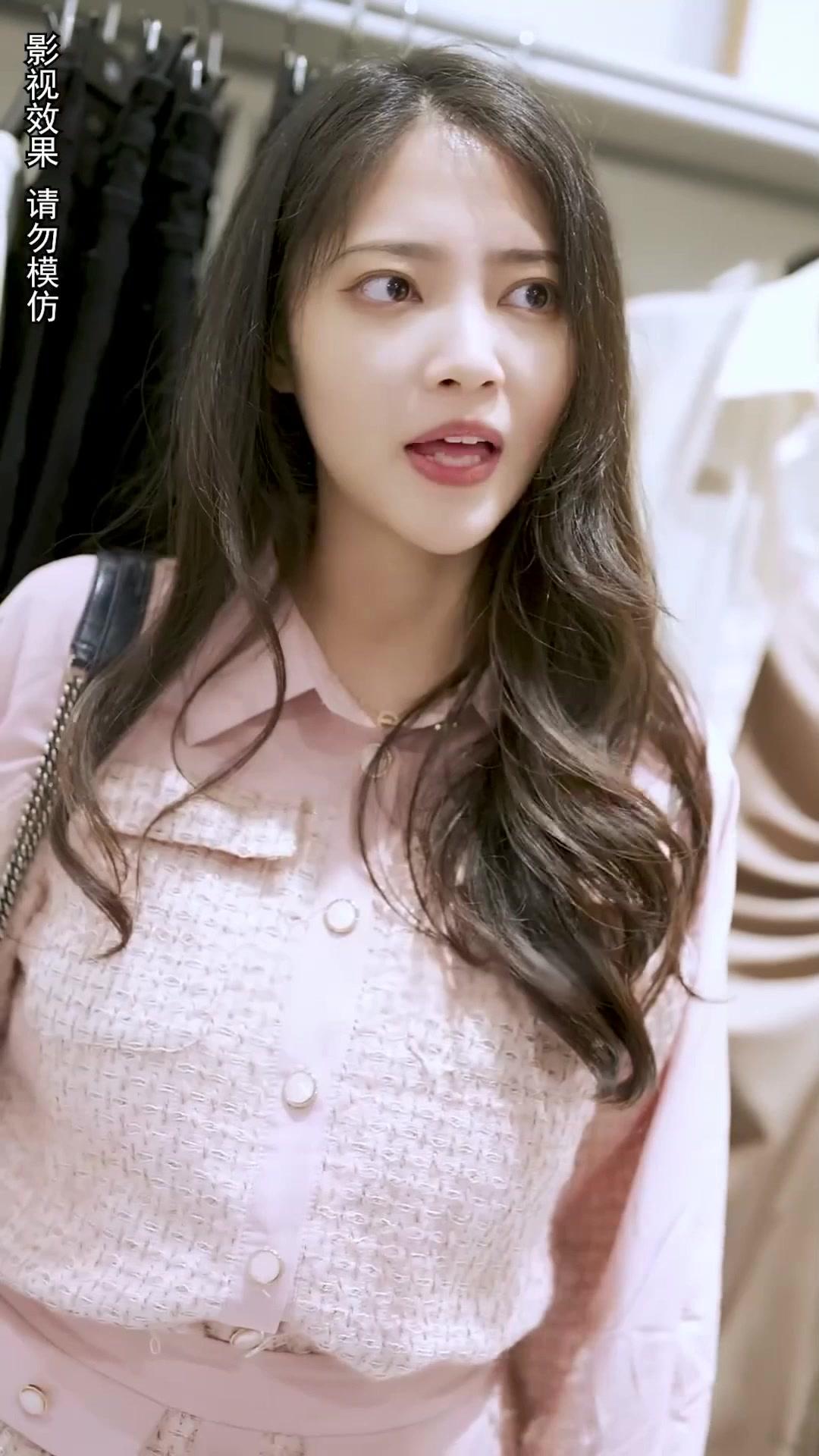 Reinkarnasi Gadis Terbuang