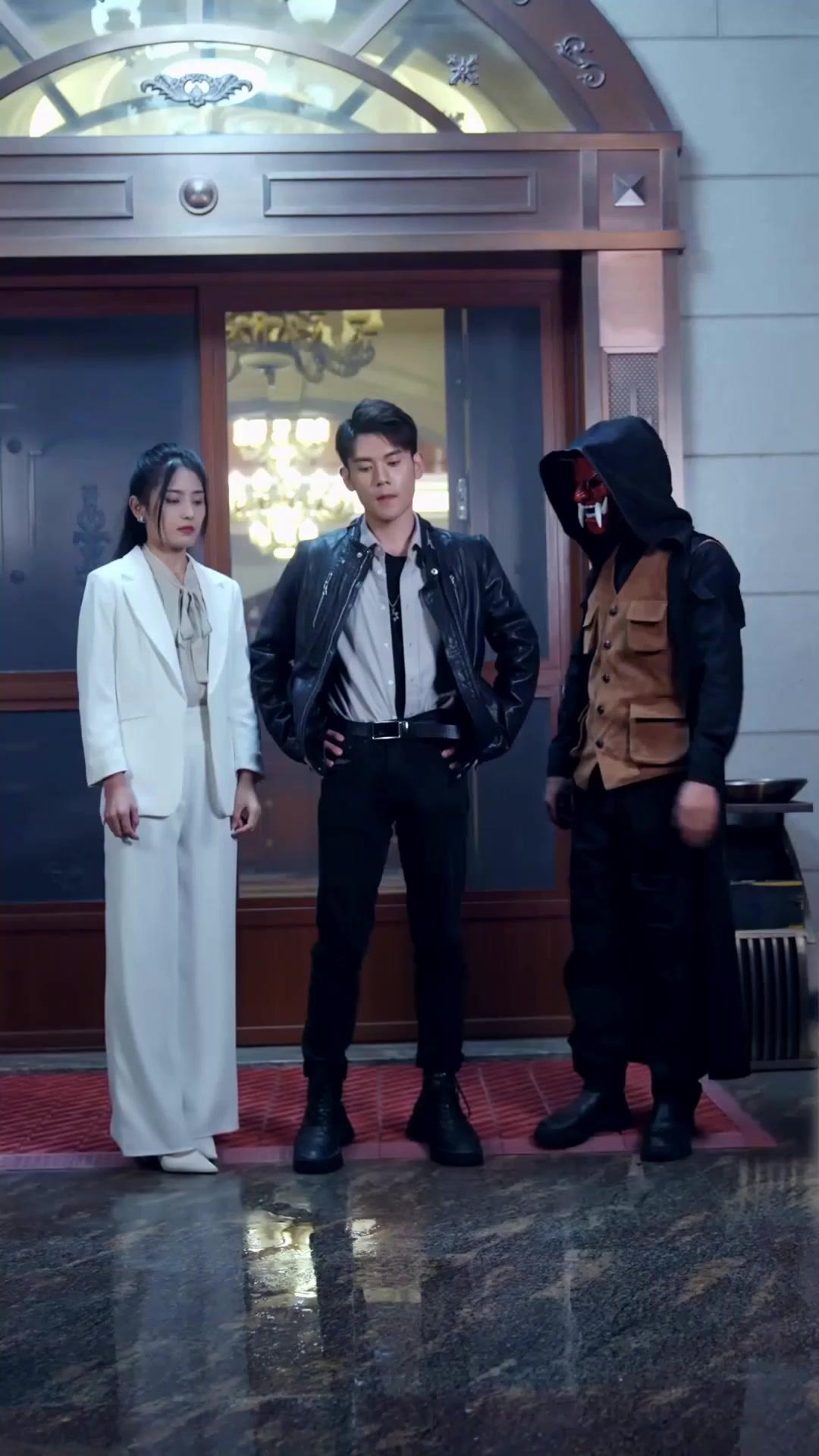 Ẩn Long Ngạo Thế