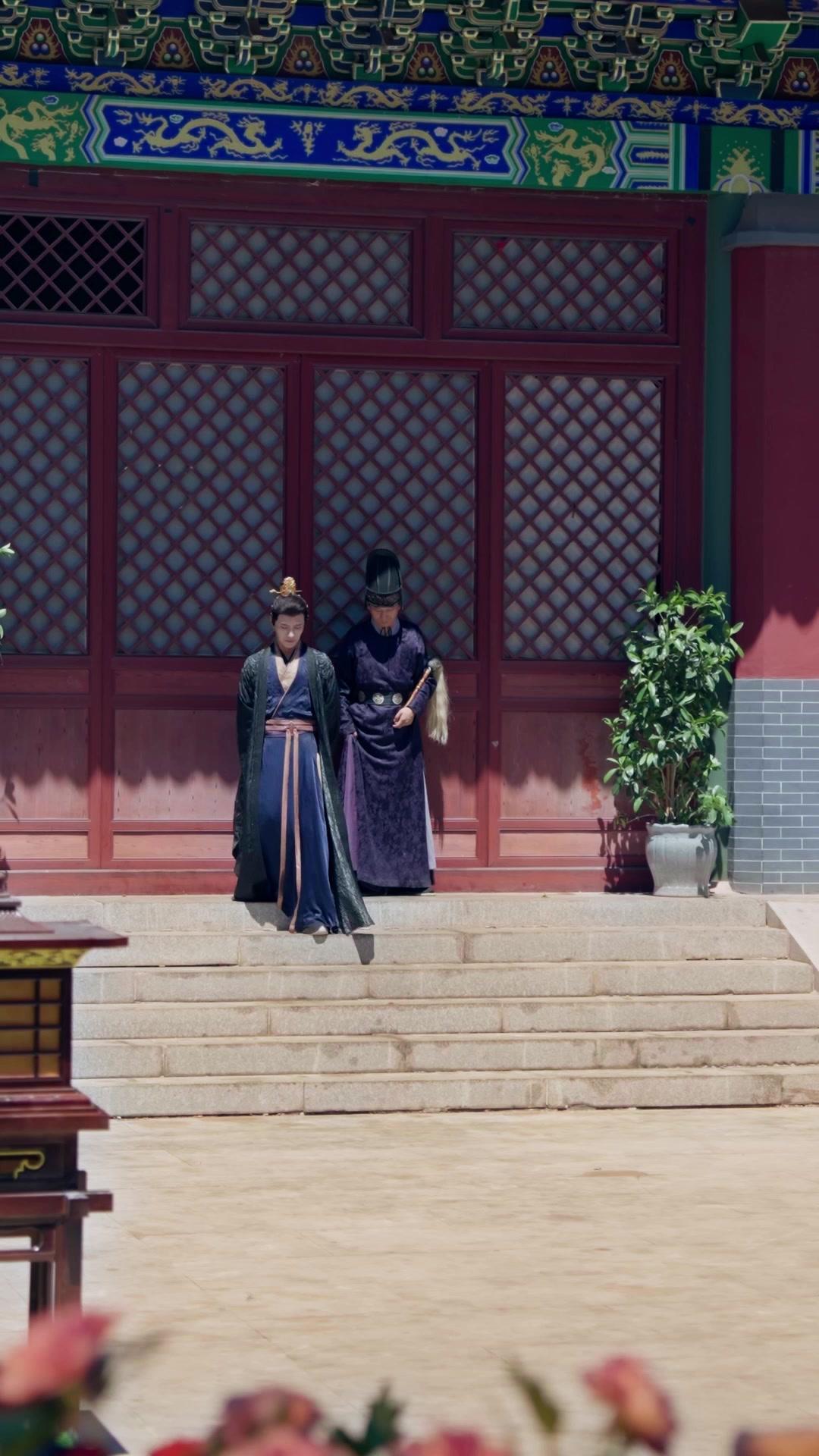 La emperatriz se rebela