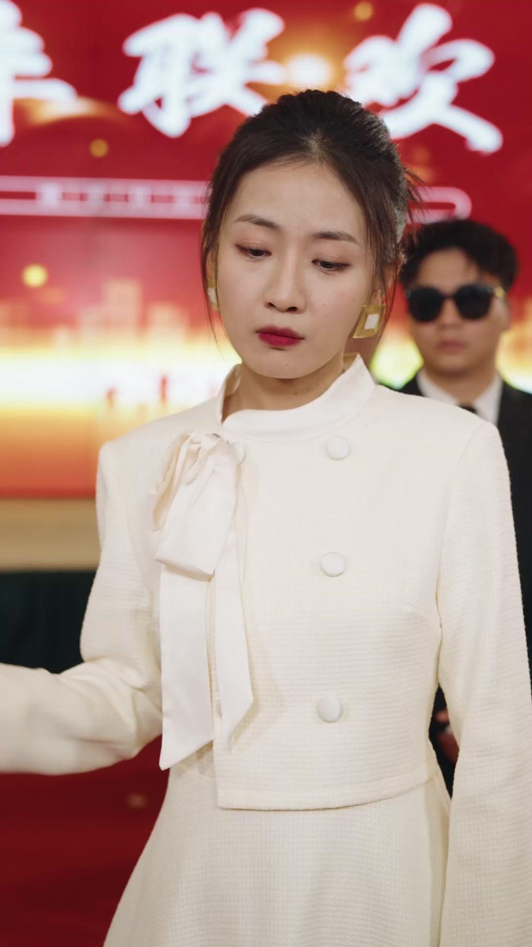 Pelakor Naik, Istri Sah Tersingkir?