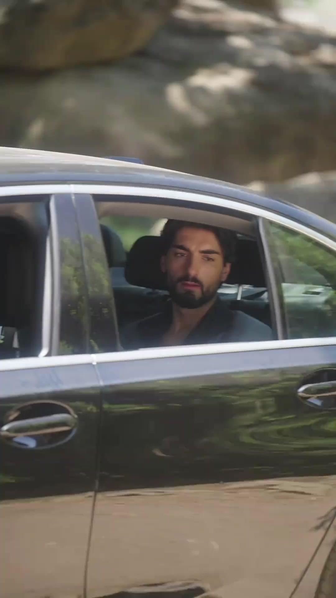 (Dublagem) Rostos Iguais: Quem é a Verdadeira Noiva?