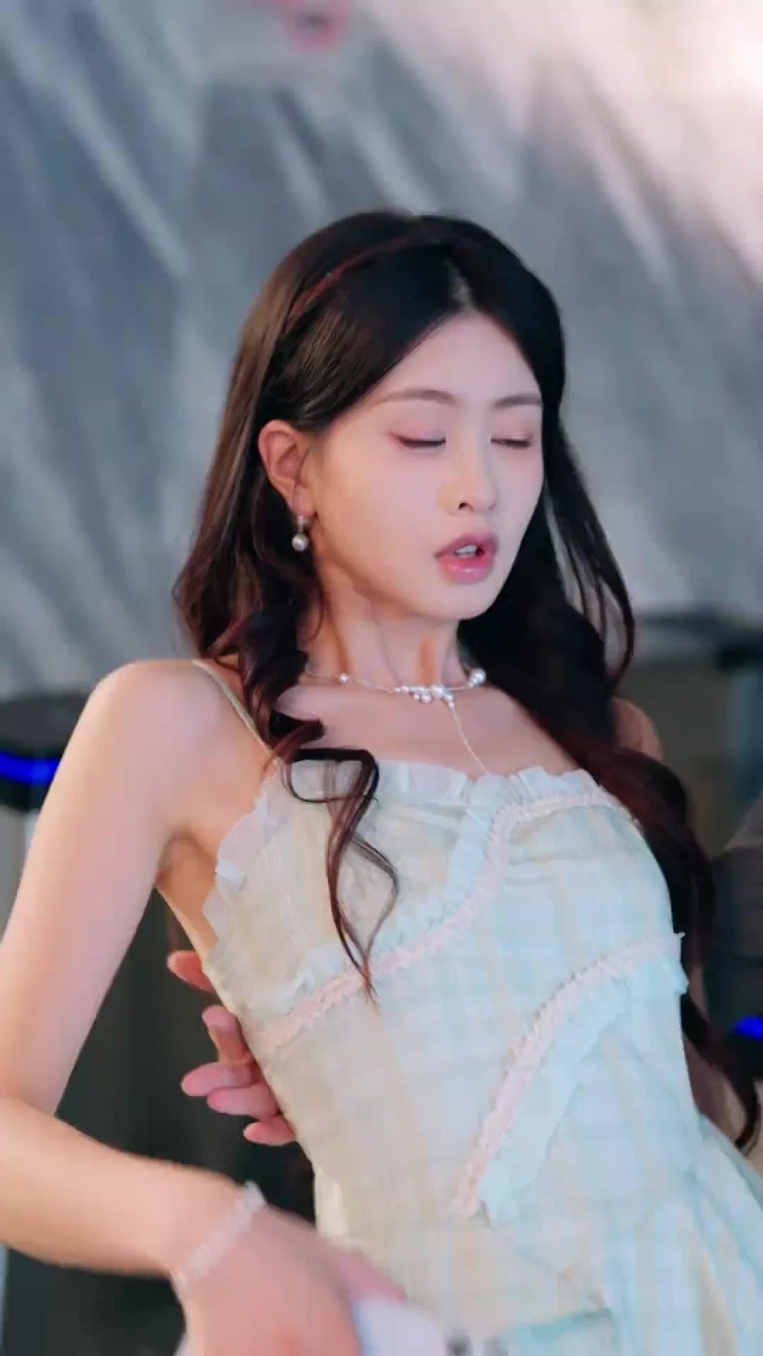 (พากย์เสียง) พี่ข้างบ้านอยากเป็นผัวฉัน