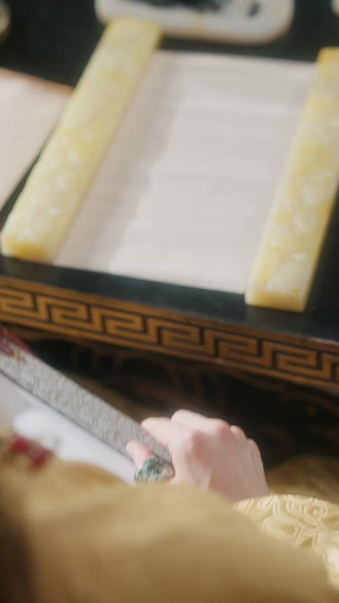 Scoppia il Caos a Corte