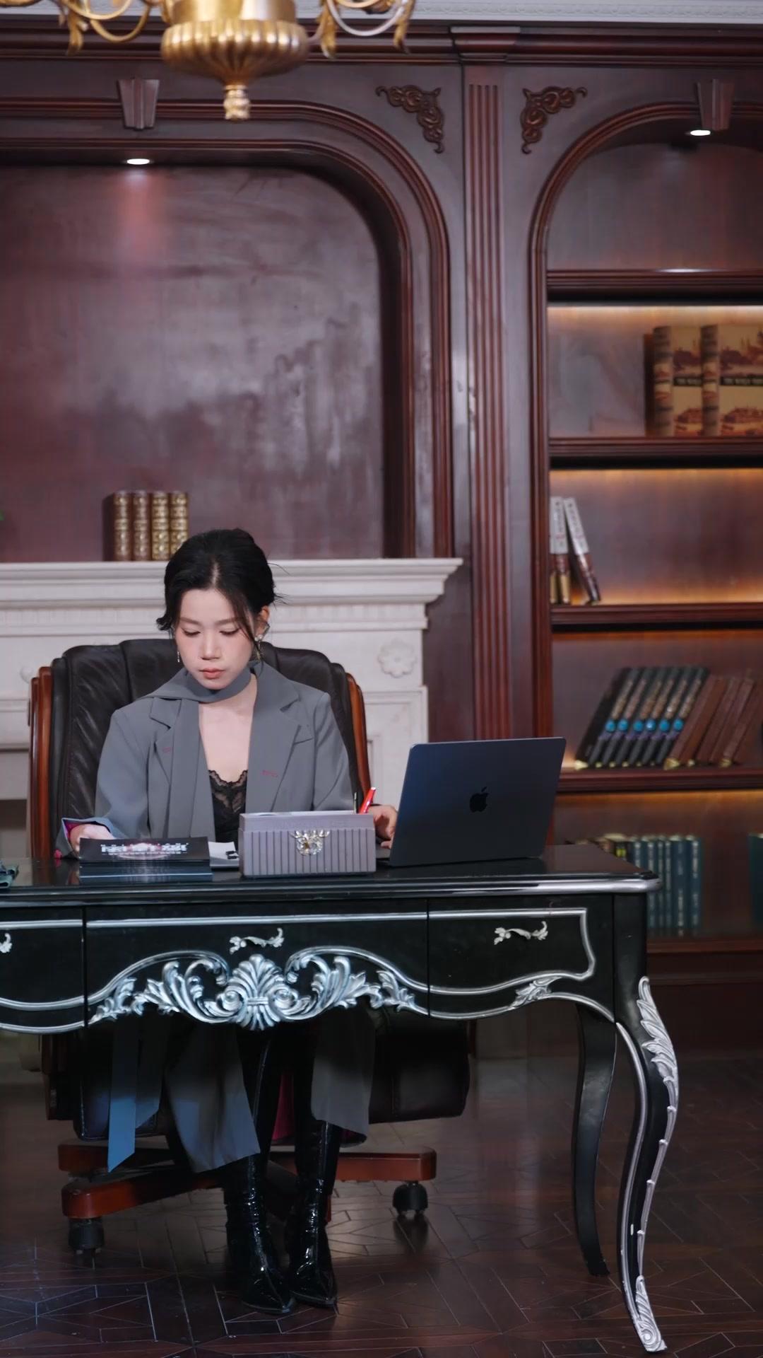 عودة الوردة الشائكة