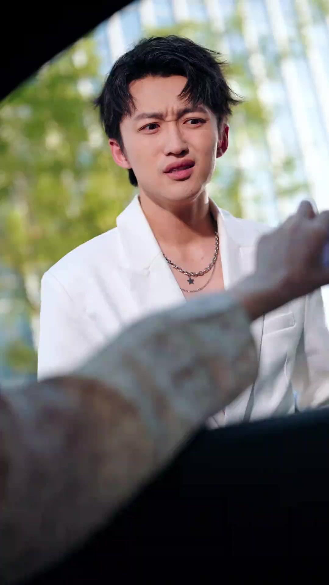 La Contadina Finta e i Tre Boss Innamorati