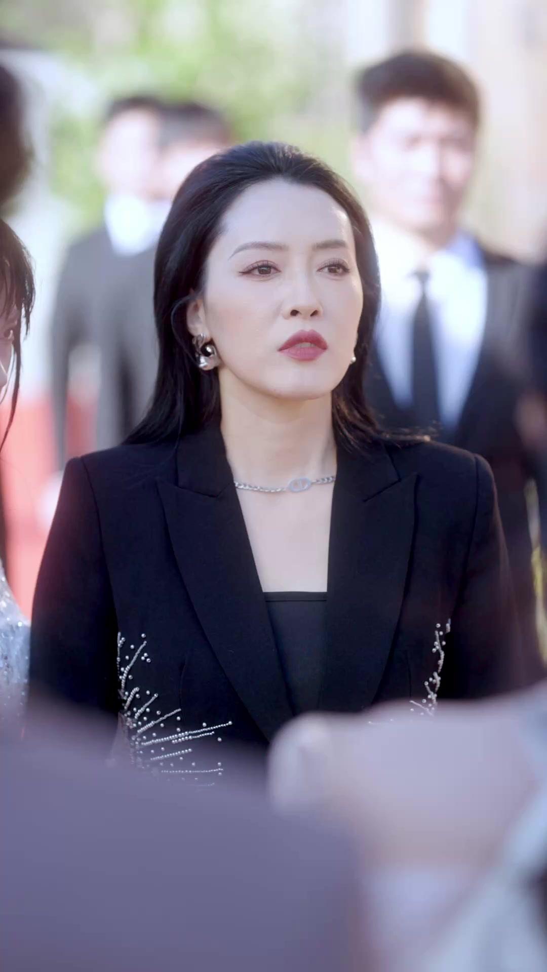 LA REVANCHE DE LA MÈRE TIGRESSE