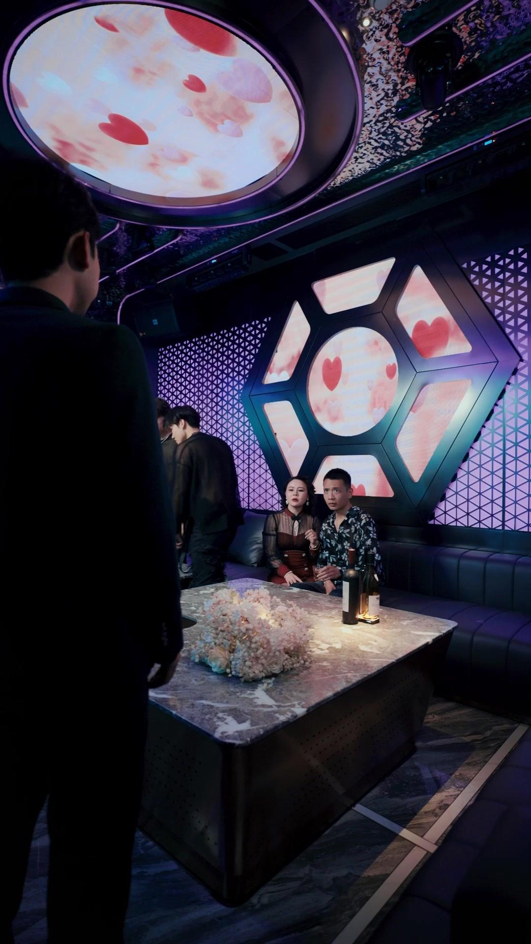 女魔頭上身，霸寵絕世好老公