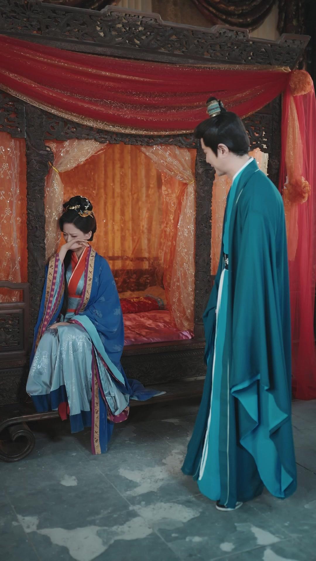 Kiss or Kill: The Consort's Return