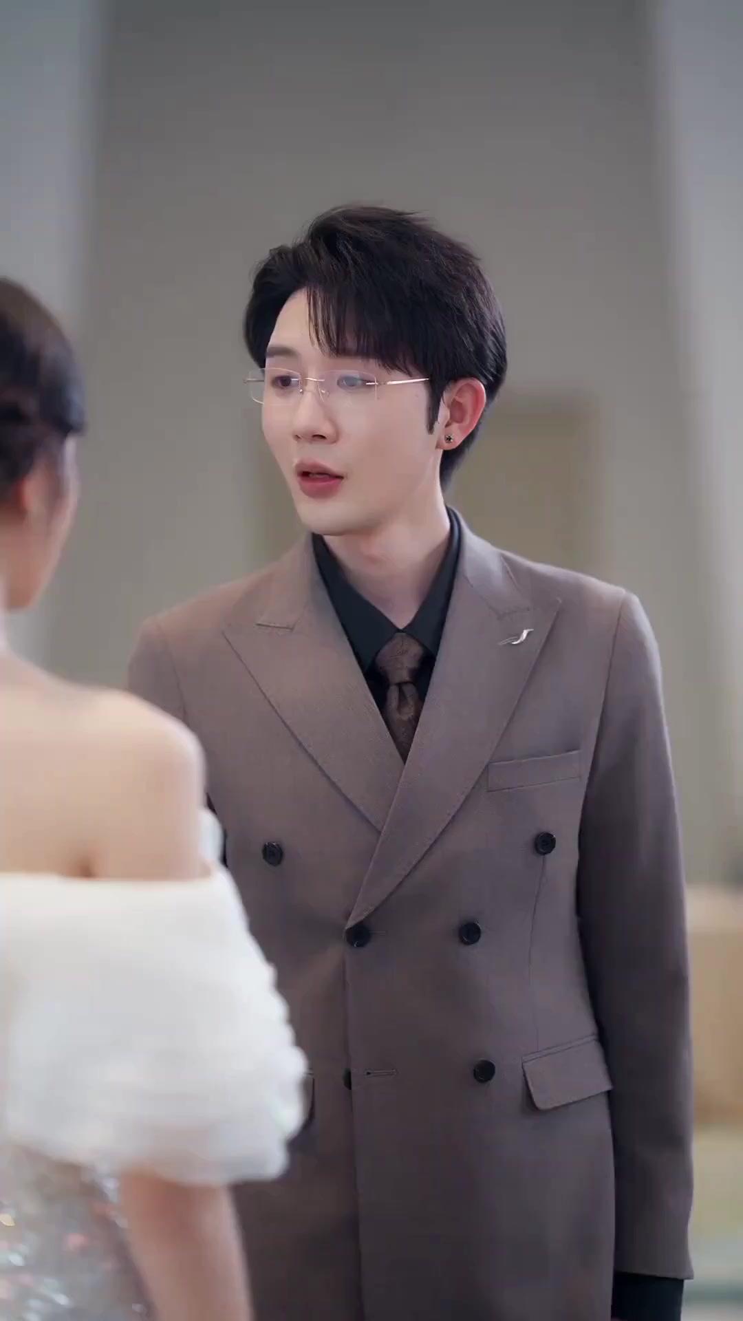 （Doblado）La venganza de la idiota