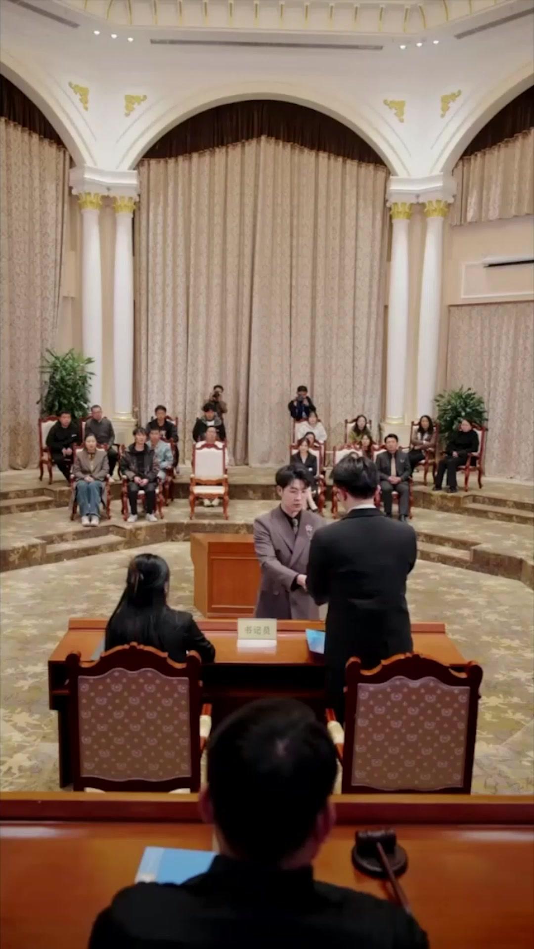 (Doblado)Derribando a la familia tóxica con mi suegra