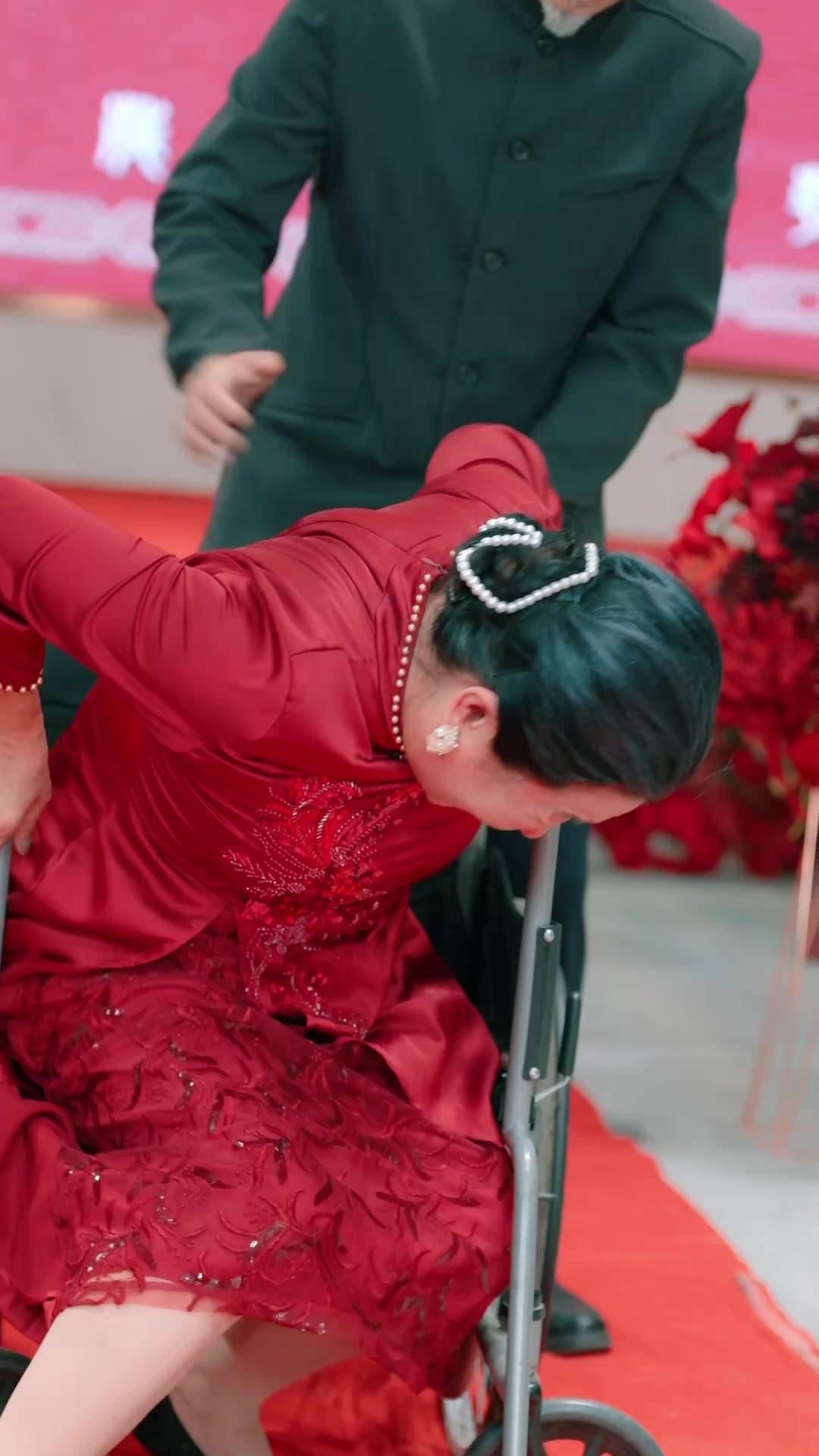 Gả Cho Kẻ Thù Của Anh