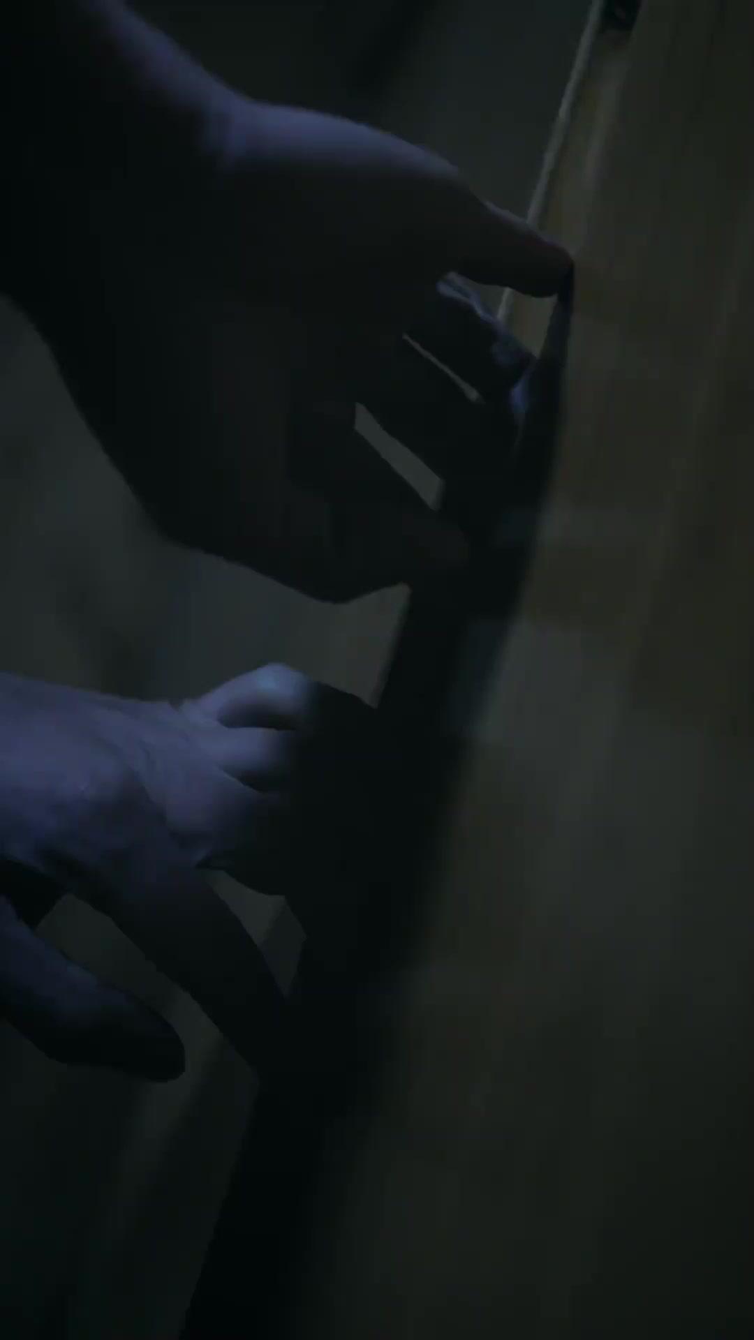 دليل النجاة من فخاخ الحب والسيناريو