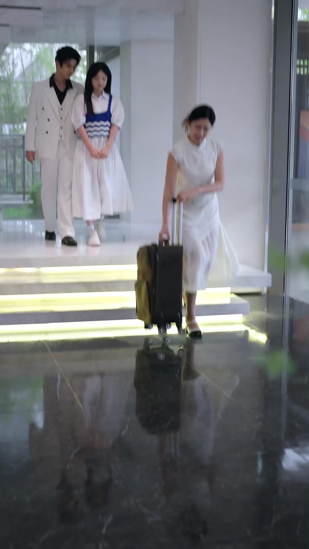 Suamiku adalah Musuh Keluargaku