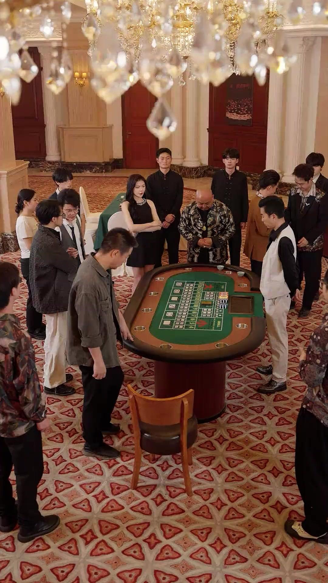 (Sulih suara)Rahasia di Balik Meja Judi