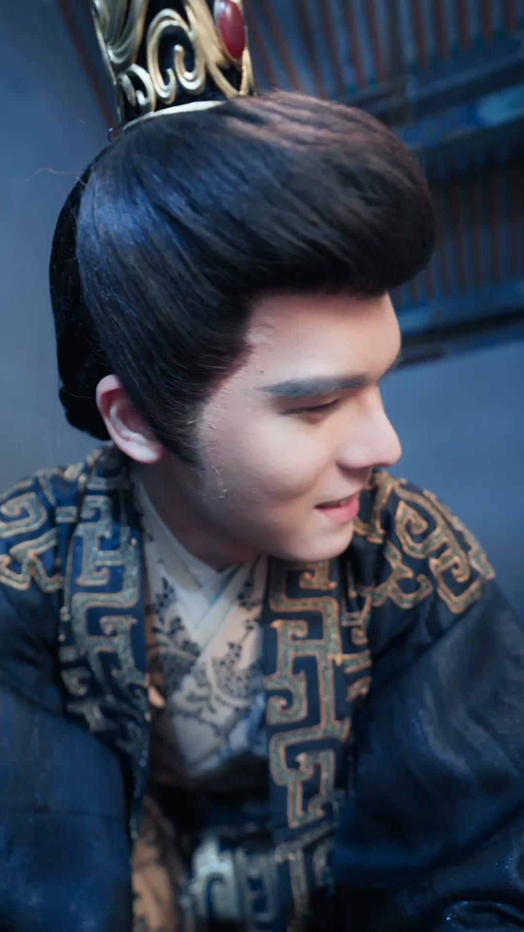 Mimpi di Pelukan Pangeran 