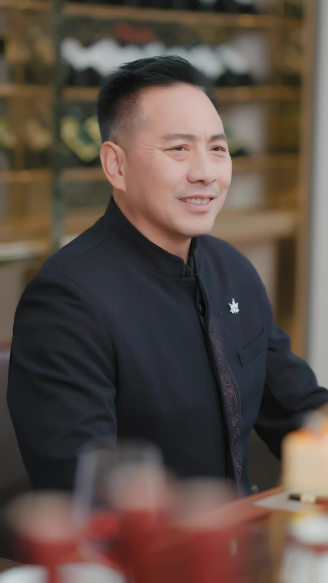 Fake Fiancé, Real Grandmaster