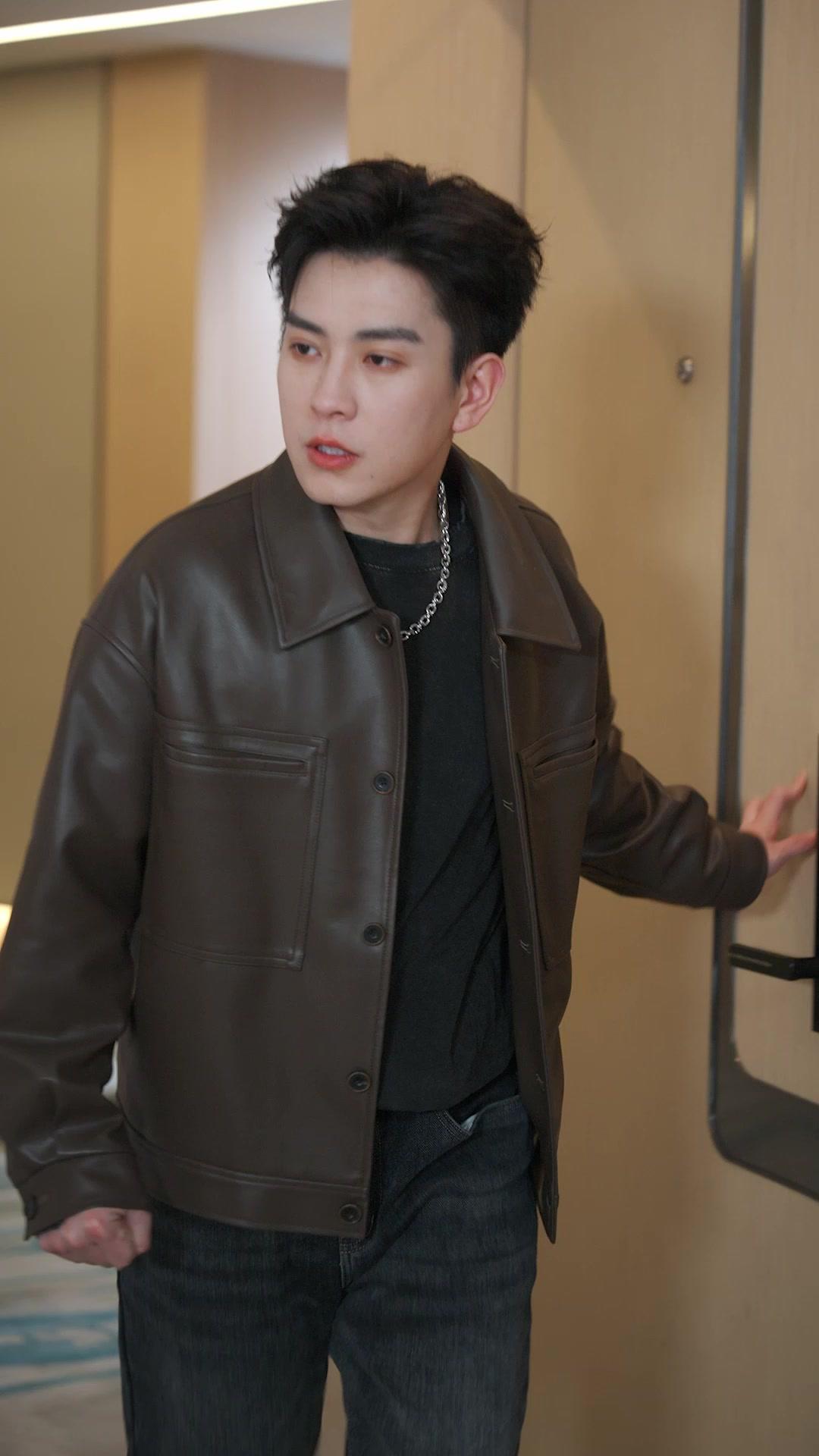 Terlalu Memanjakannya