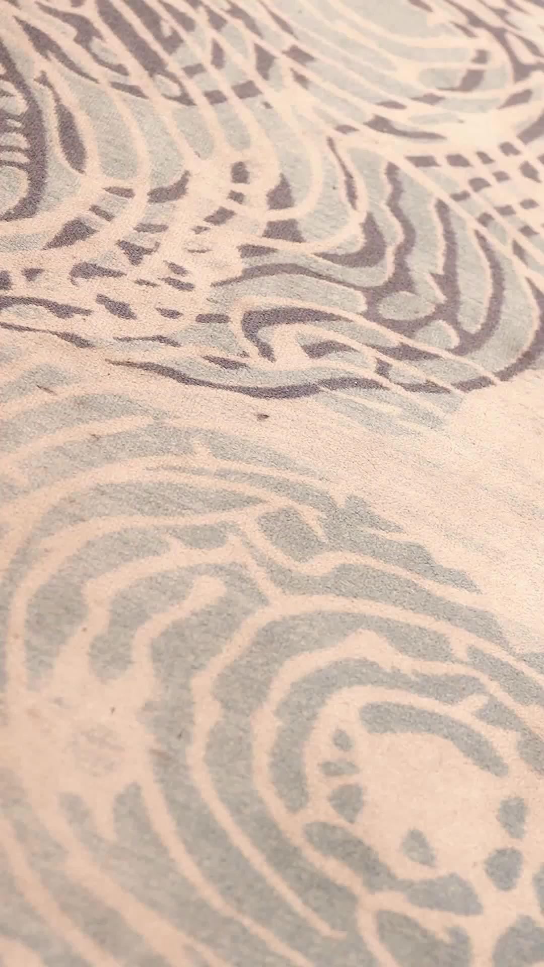 Cinta Pertama Tiga Dewi