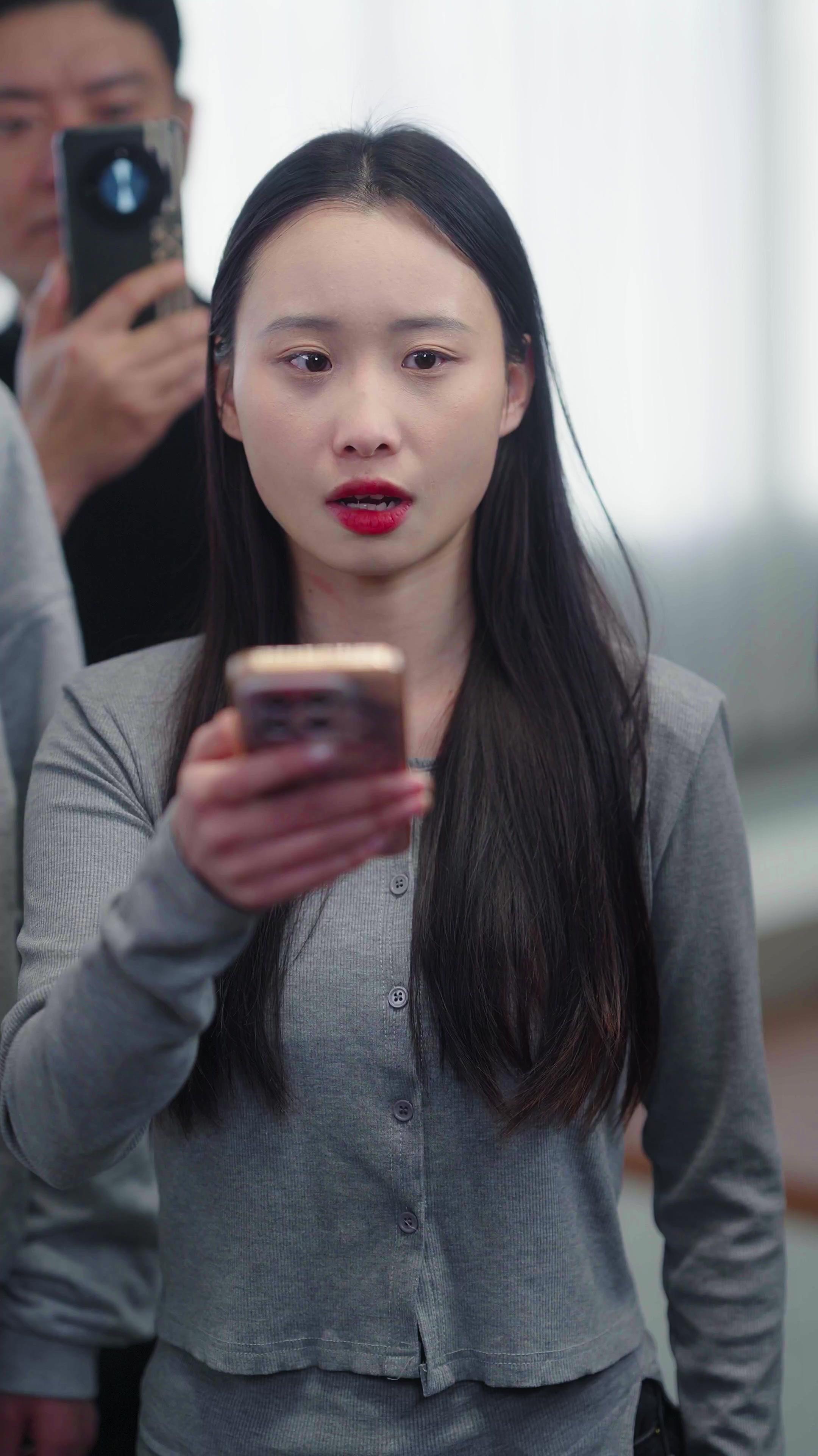 Contract? Oops, I’m in Love!