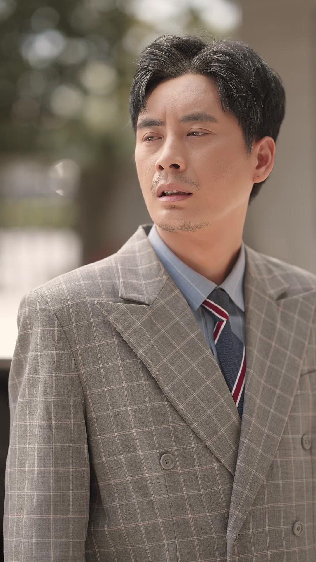 Cinta yang penuh bohongan