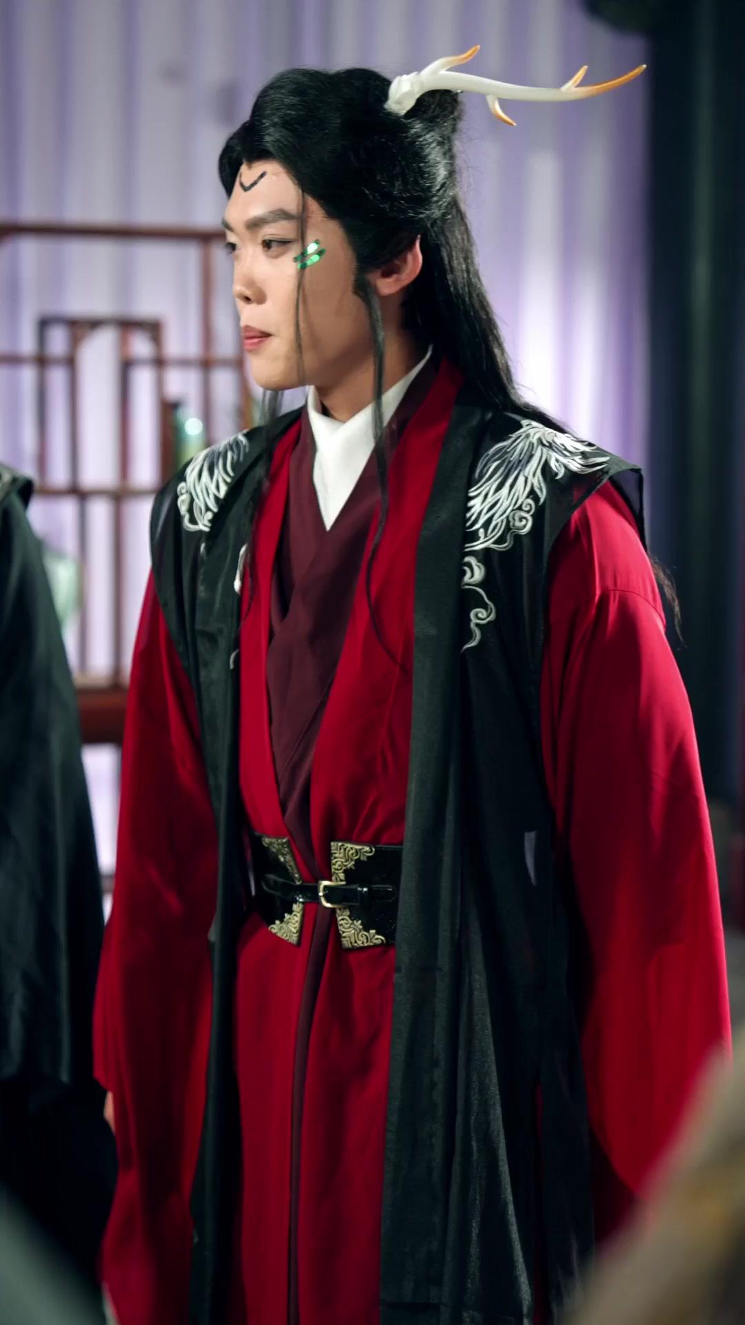 La Emperatriz del Dragón Dorado