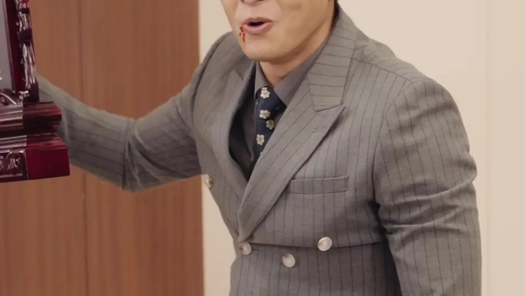 A Second Chance at Love: When a Memorial Tablet Becomes a Mirror