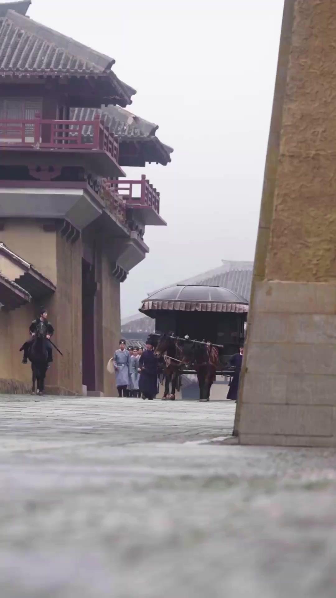 الأميرة العظمى لم تعد تتخفى