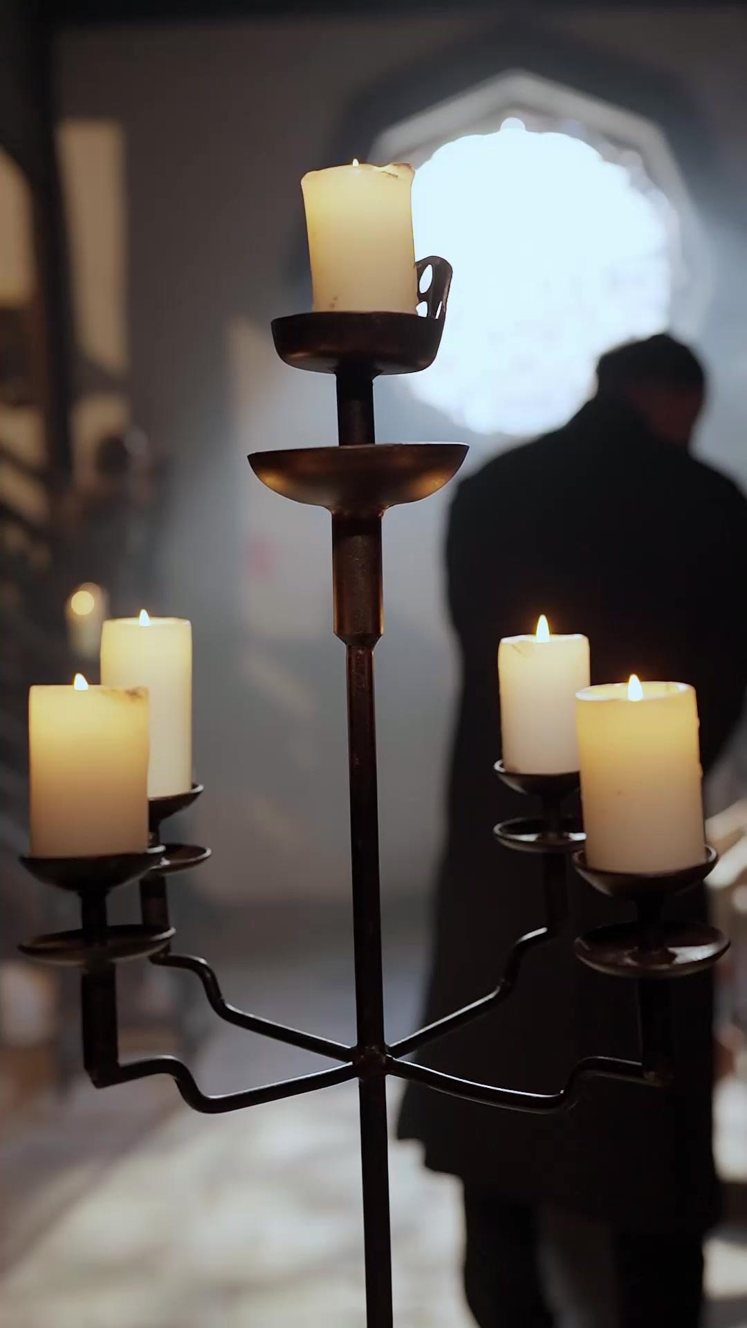 Girls, I Only Guard Doors