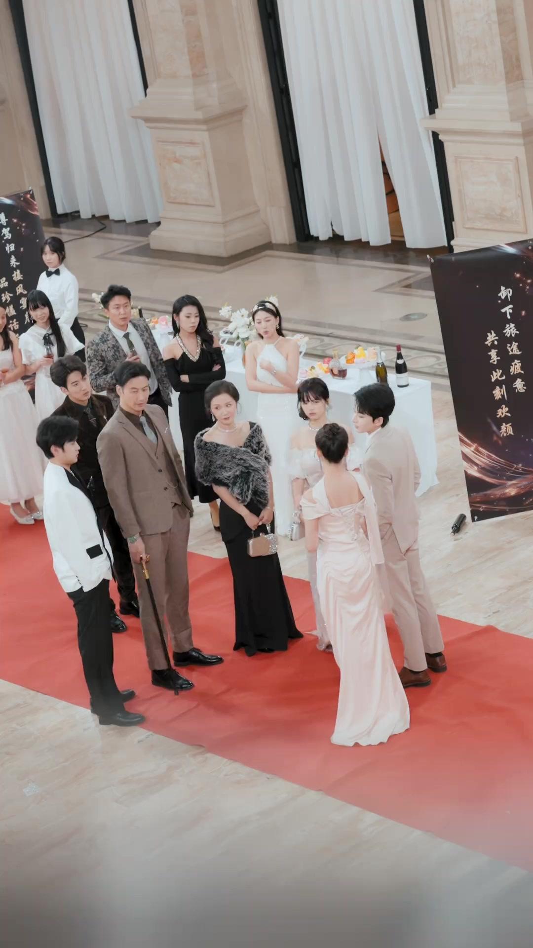 (พากย์เสียง) ทายาทเศรษฐีน้ำมัน