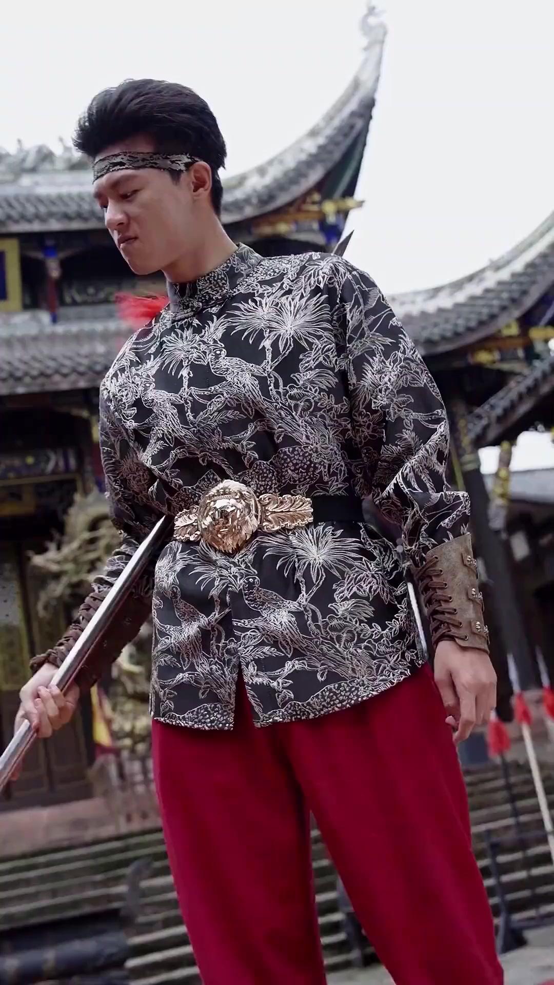 (Dublajlı) Dağları ve Nehirleri Yeniden Şekillendirmeye Cesaret Etmek