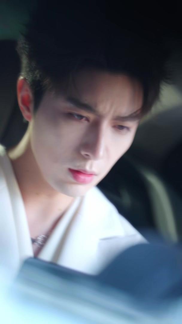 ¡Cuida más a mi esposa!