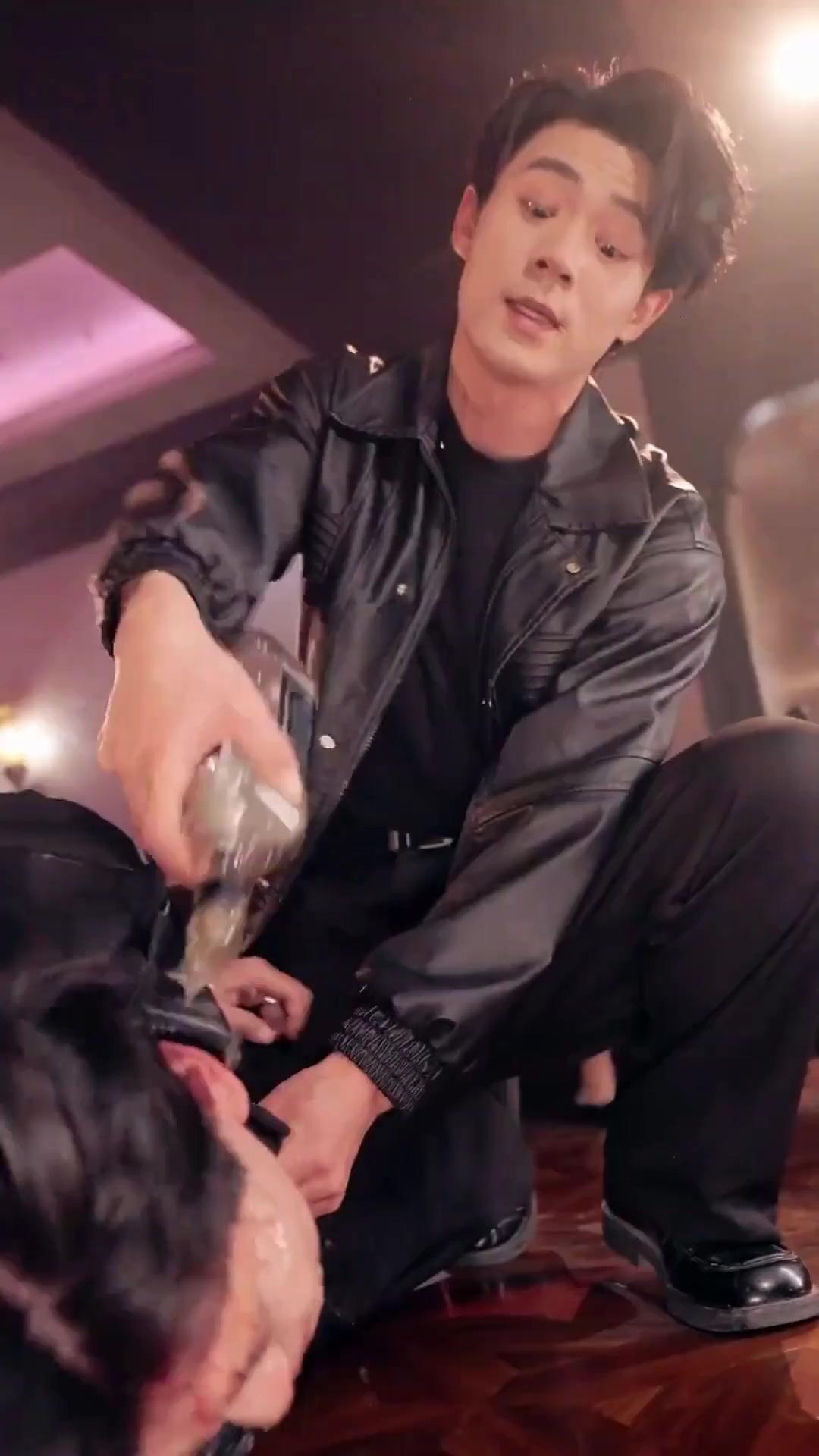 (Dubbed) Yeah, I'm the Villain Now