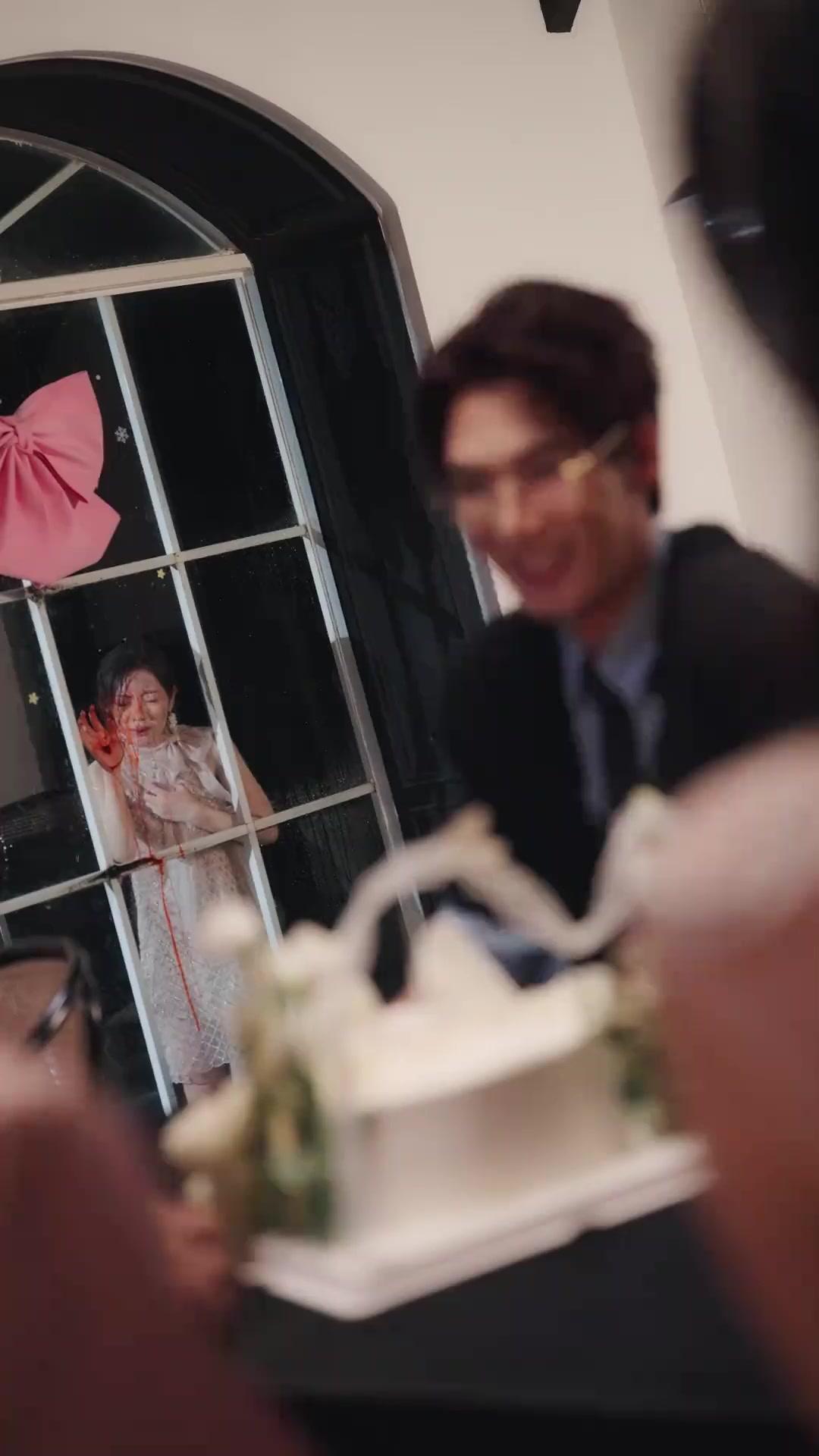 Nhuộm Đen Cành Xuân