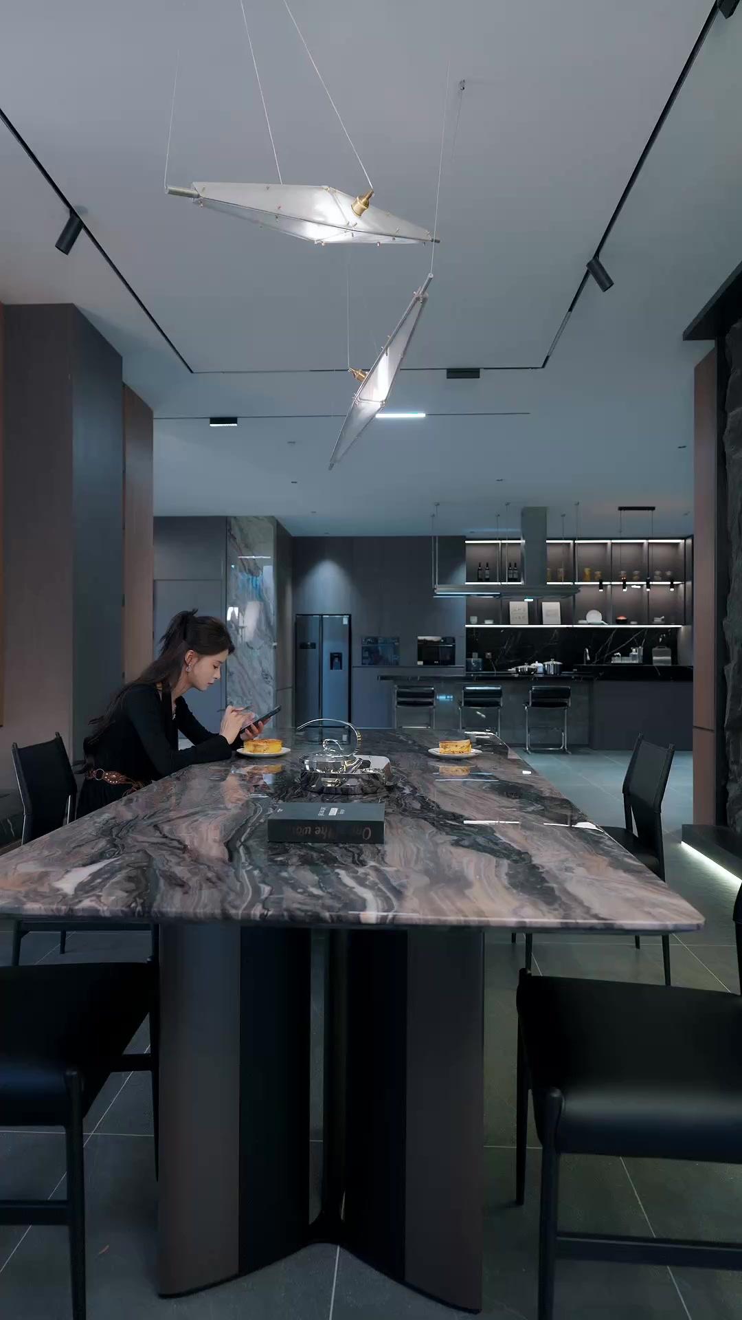 忘記你，卻逃不過你的騙局