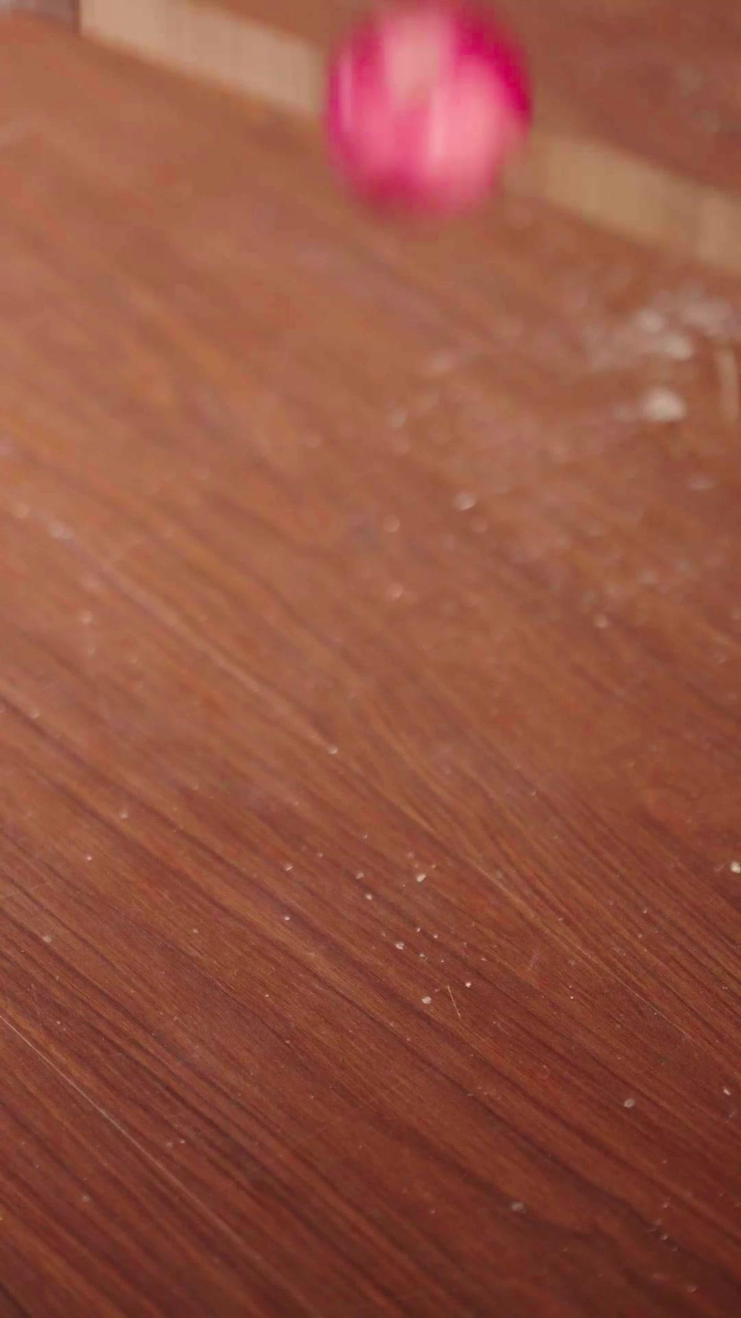 穿越成太監，我夜夜狂吻太子