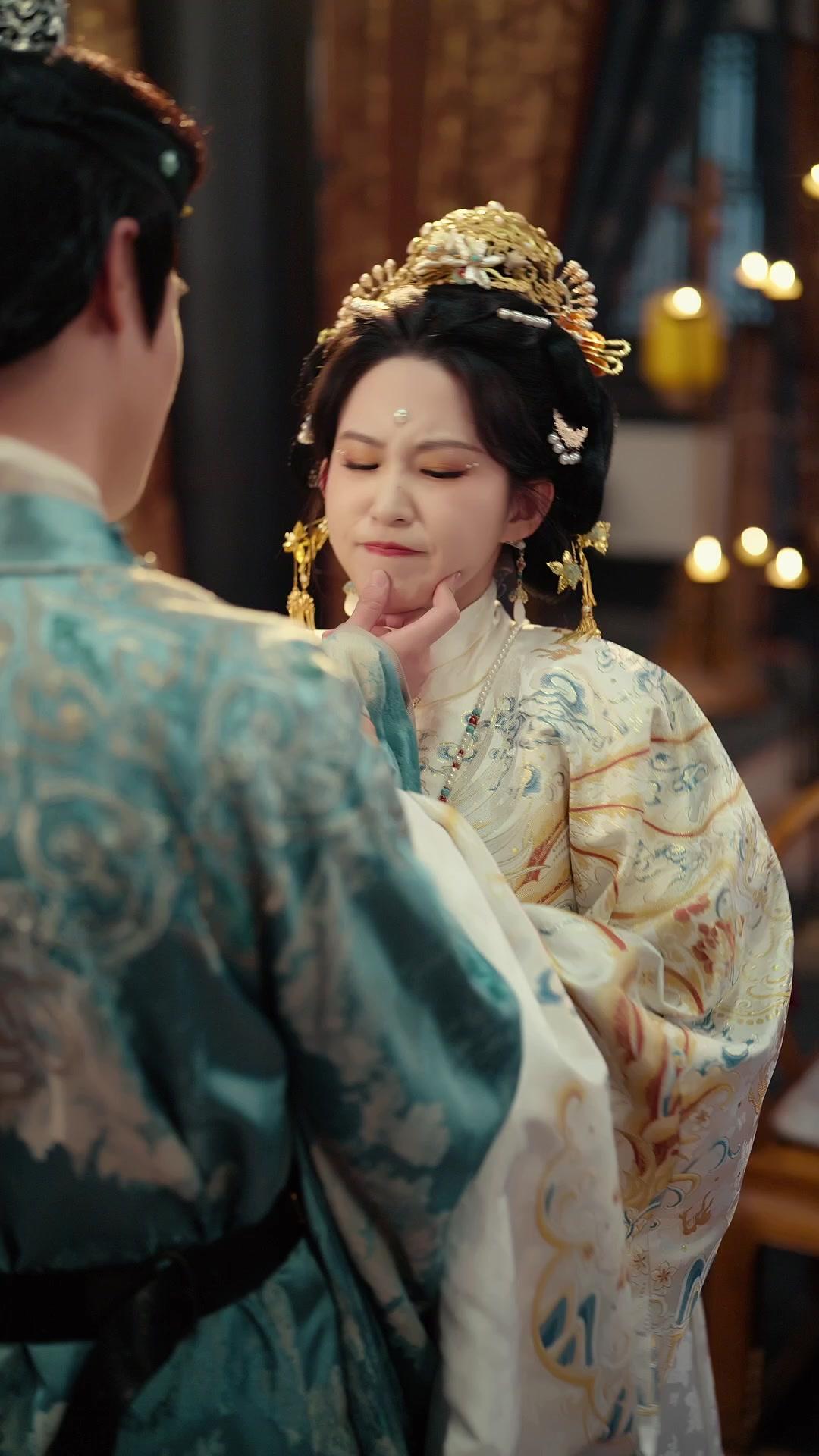 DE L'HÉRITIER AU MARQUIS