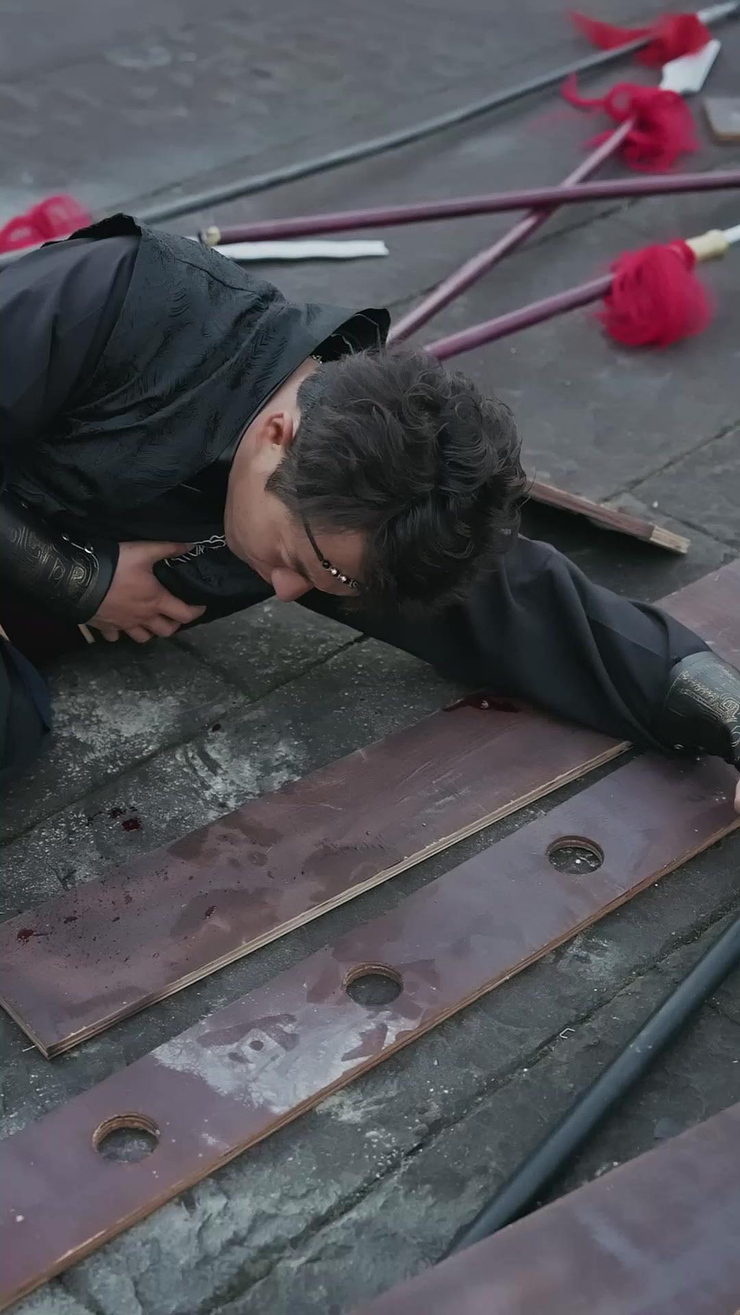 Loser? Martial World Knelt!