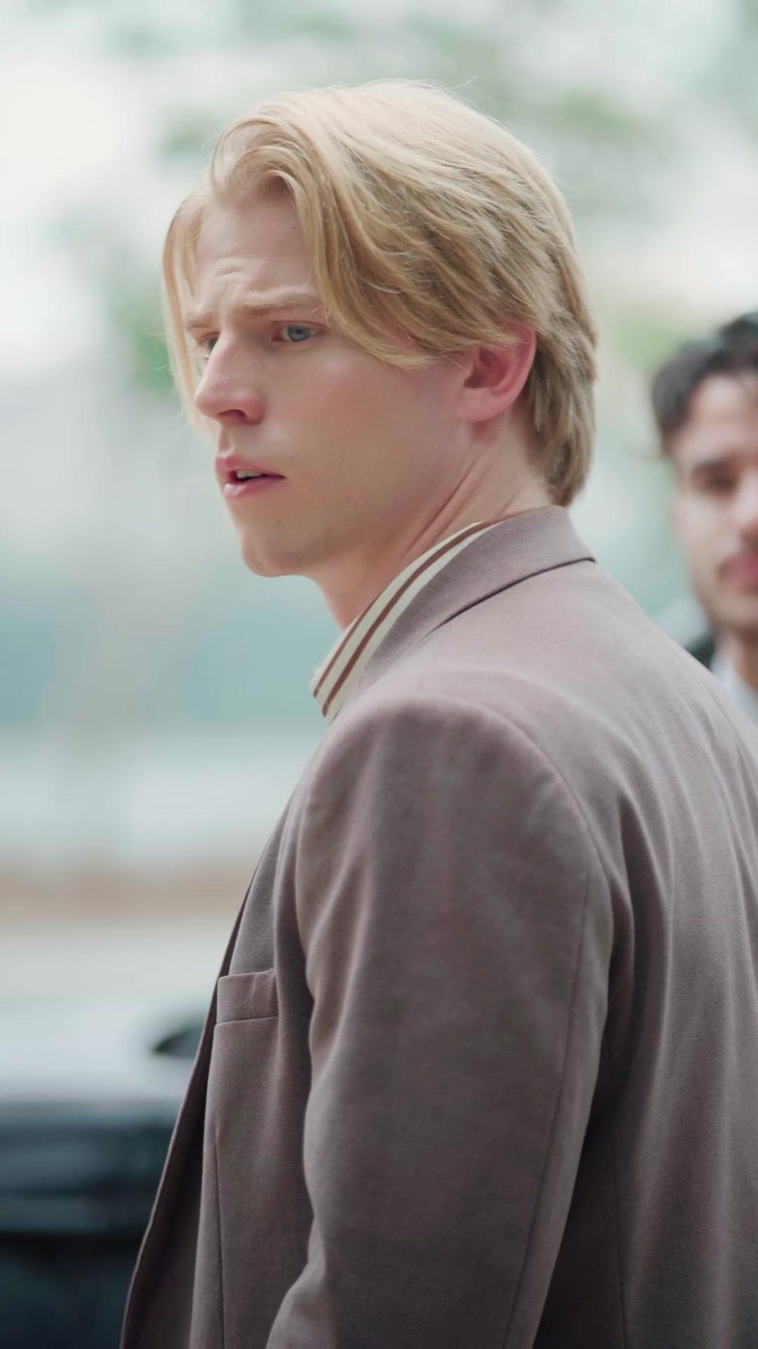 Amor por dinero, muerte por error