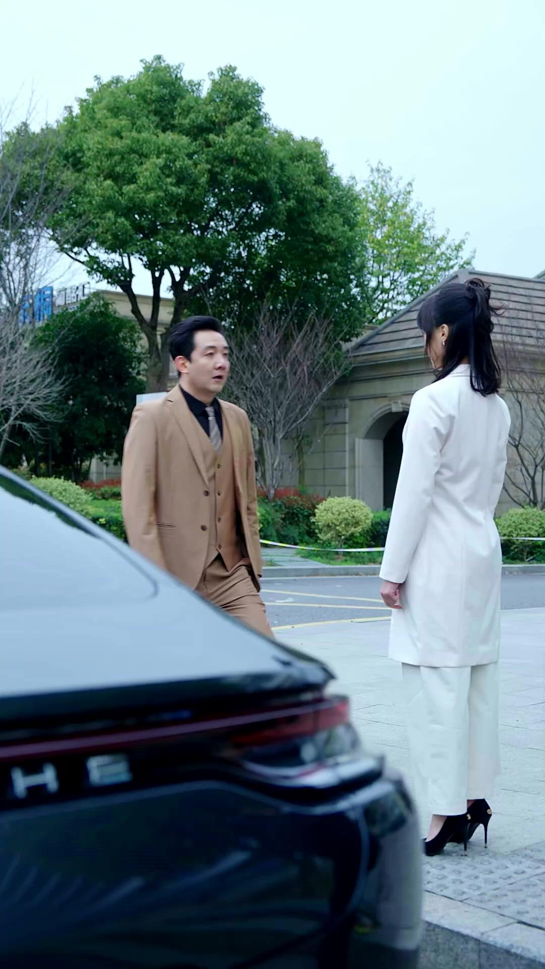 OUPS ! J’AI ÉPOUSÉ UN MILLIARDAIRE.