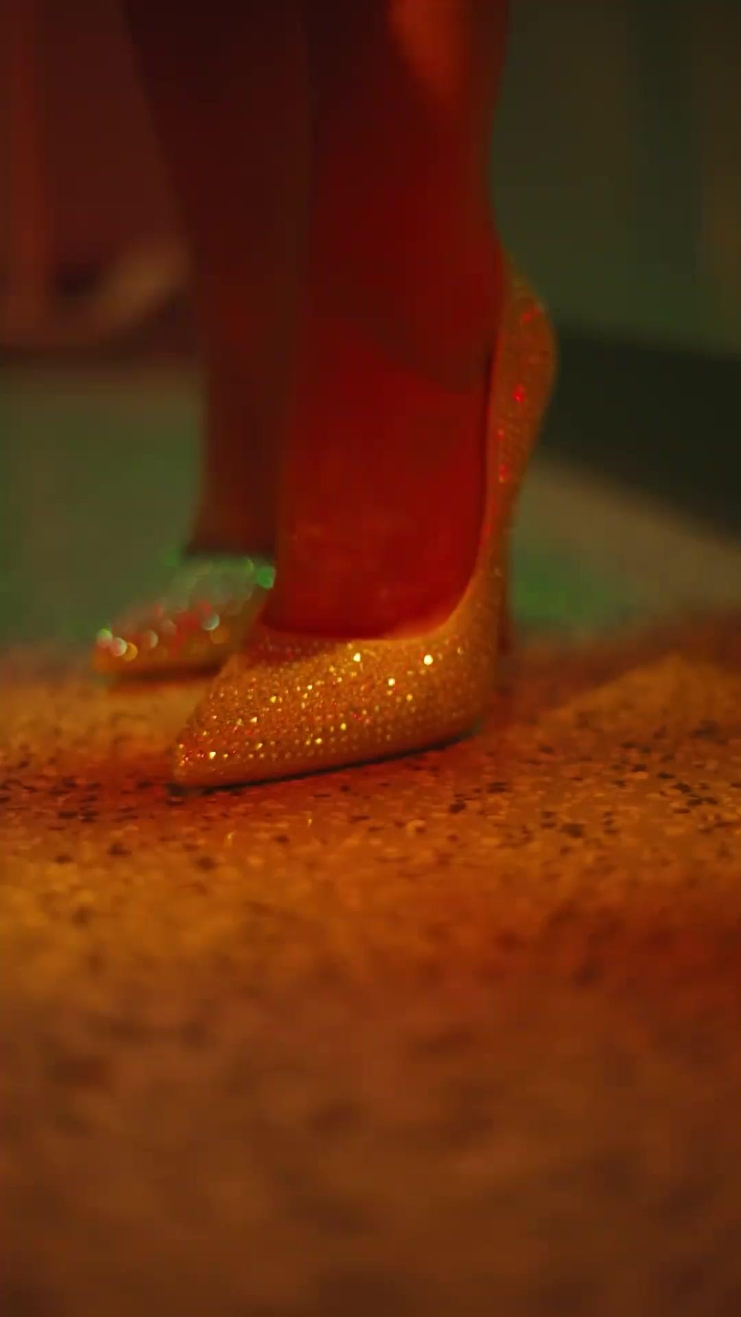 (Dublagem)30 Anos Congelada, 3 Irmãos se Arrependem