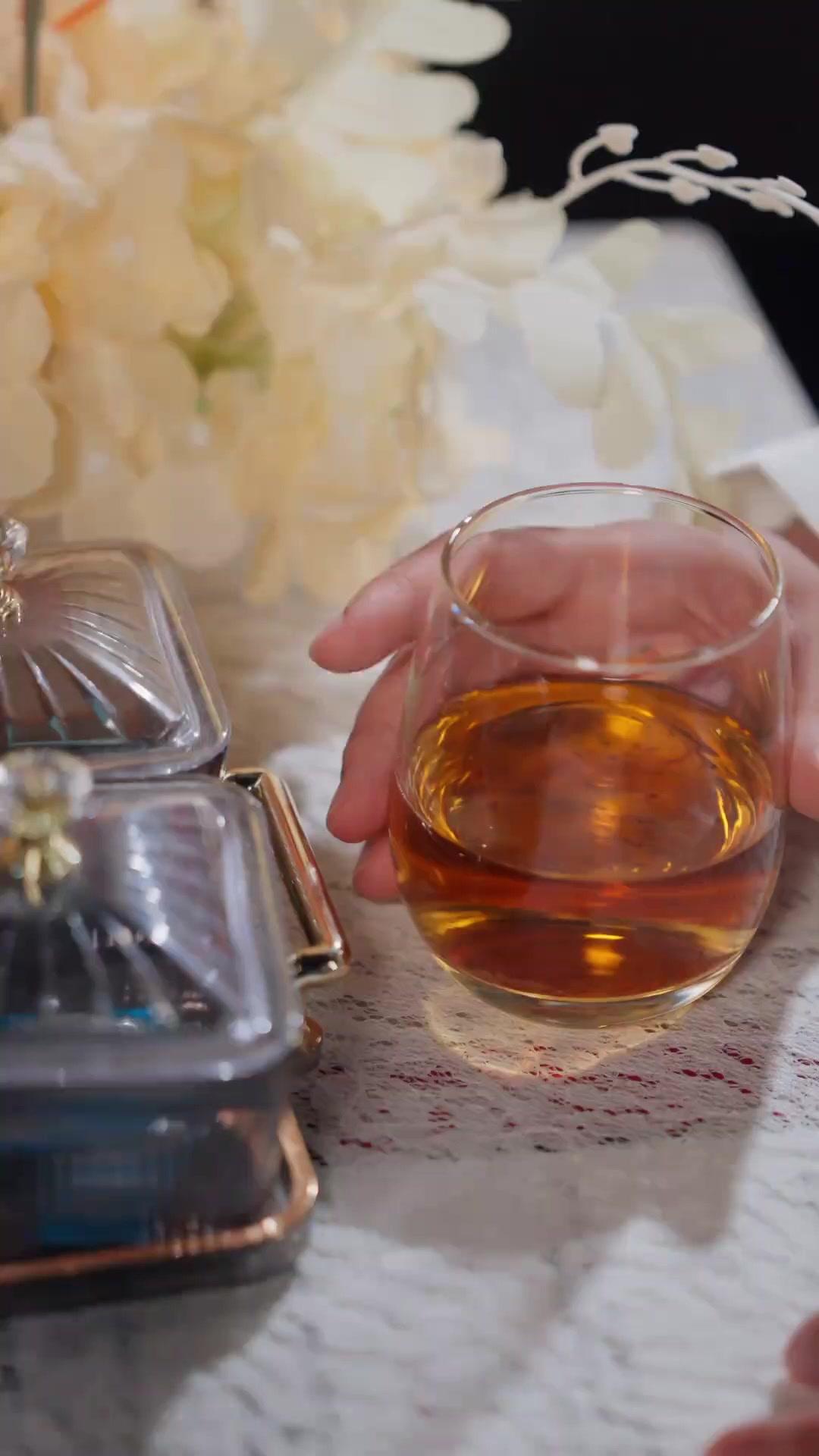 Versunken in einer Frühlingsnacht​