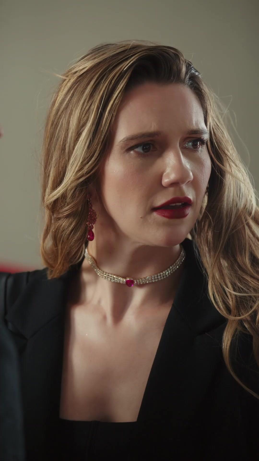 Cativa na Sua Gaiola de Ouro