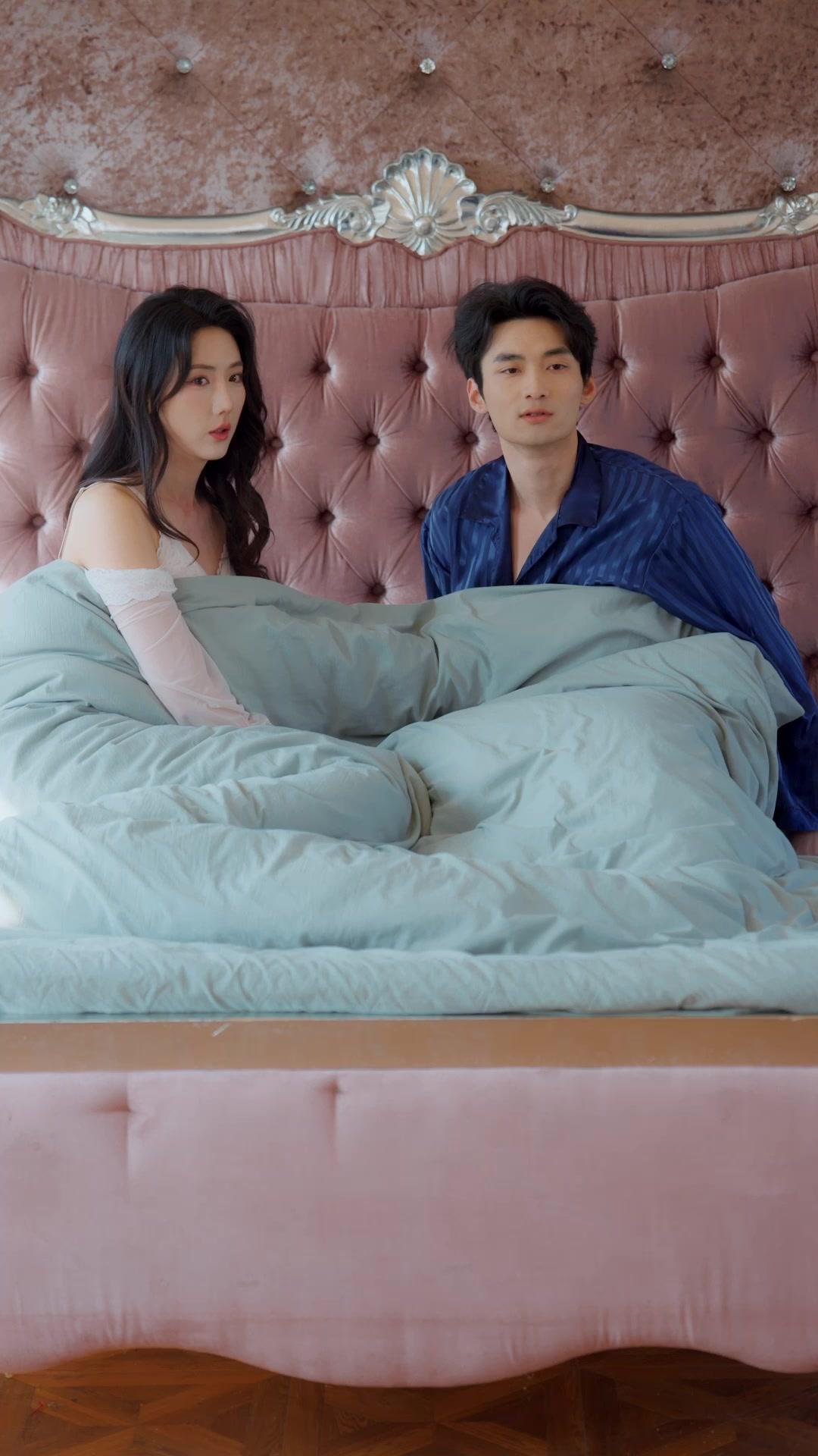 Prigioniera, Moglie, Madre