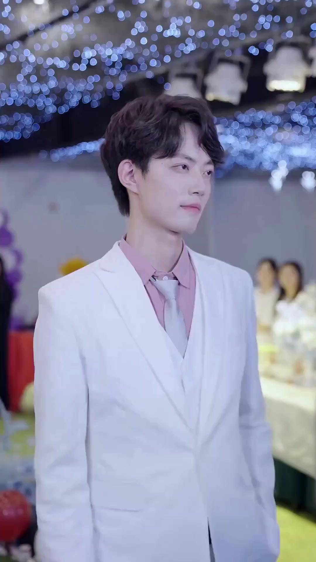 (Dublajlı) Para Kadınlara Harcanır