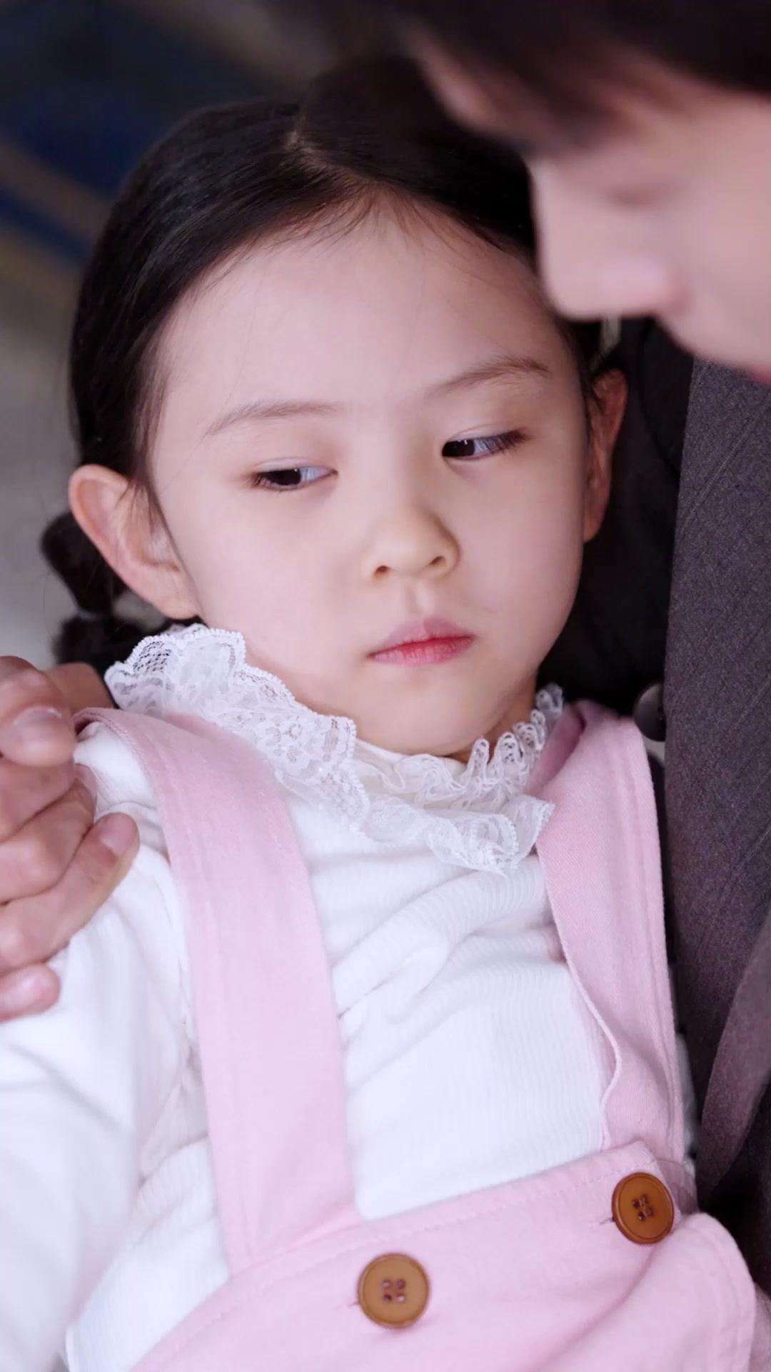 ÉPARGNE-MOI LES DISCOURS D'AMOUR