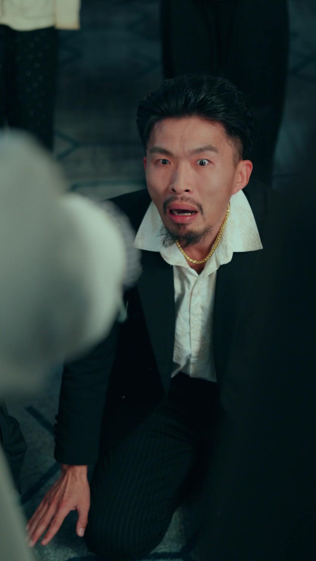 แฝงตัวล่าแก๊งทรชน